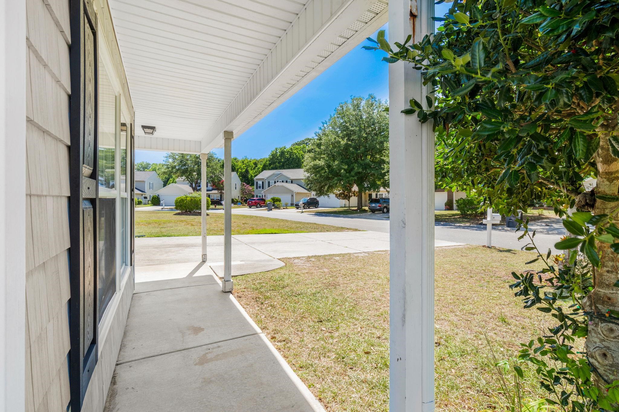 729 Dragon Fly Dr. Property Photo 3