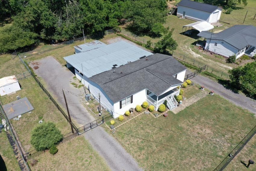2109 N Church St. Property Photo 4