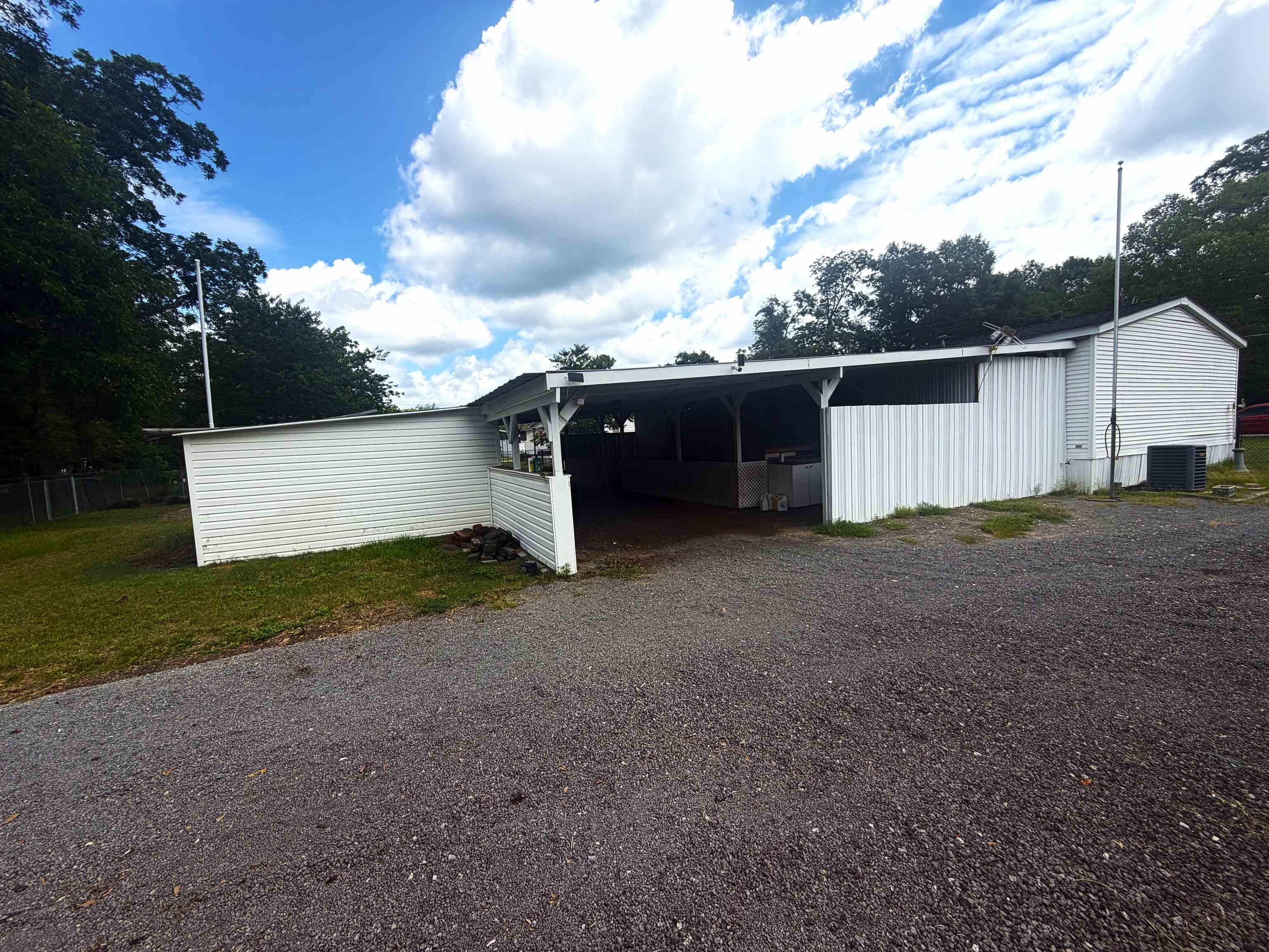 2109 N Church St. Property Photo 30