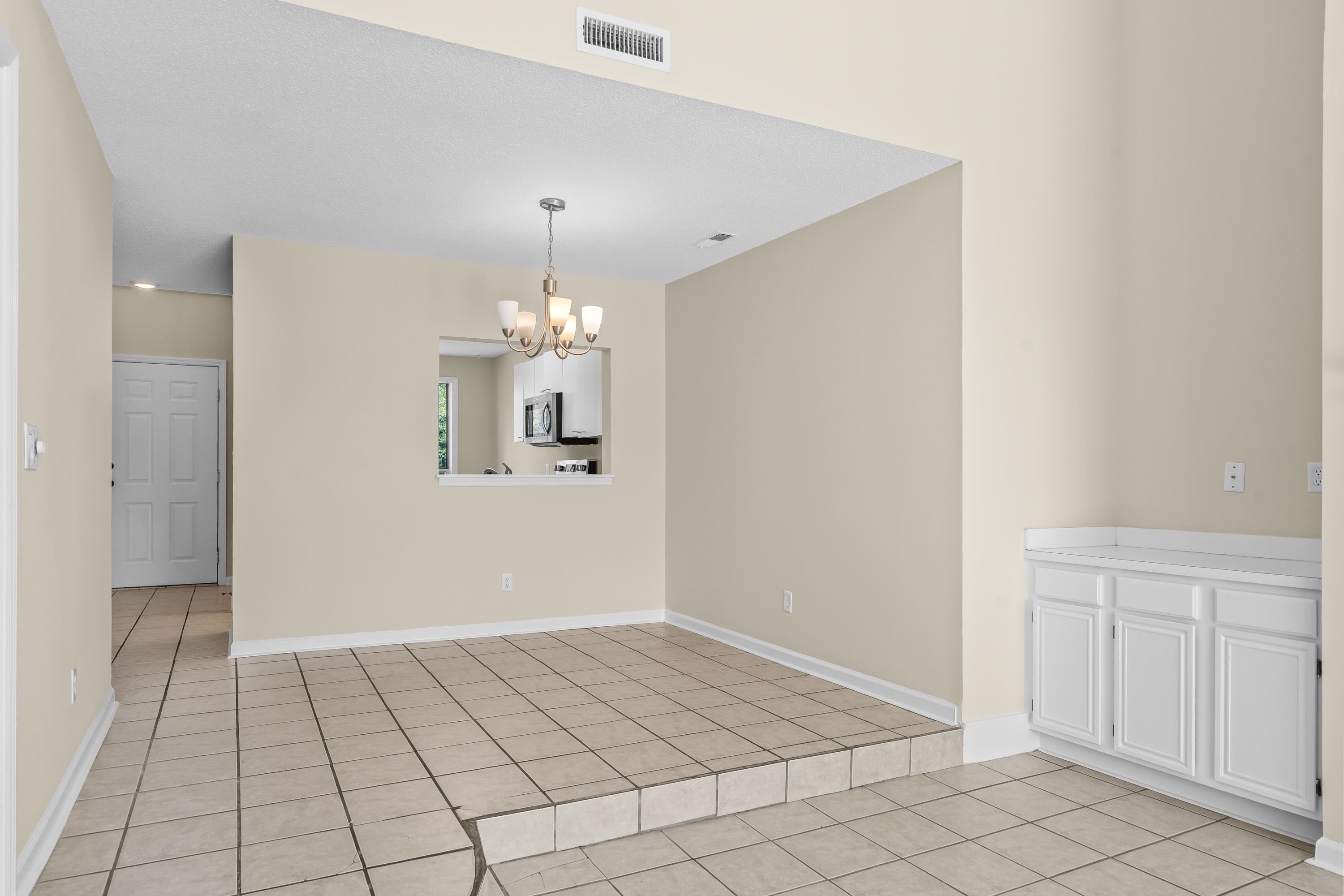 3827 Masters Ct. Property Photo 11