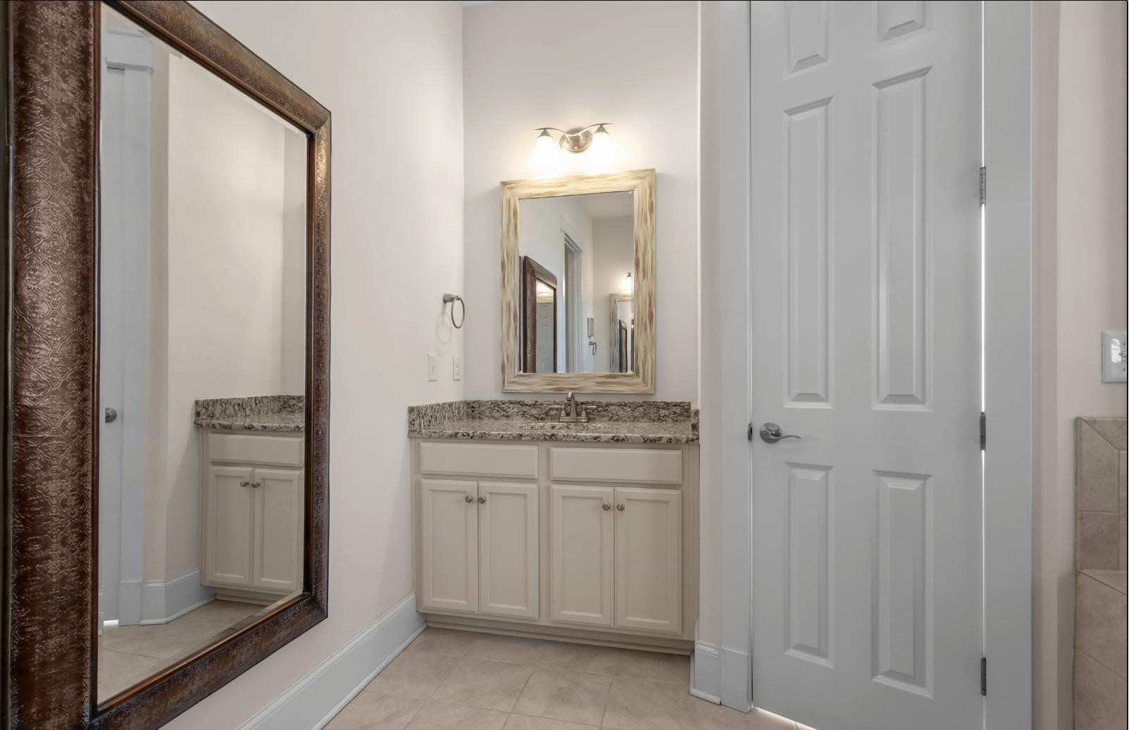 840 Crystal Water Way Property Photo 27