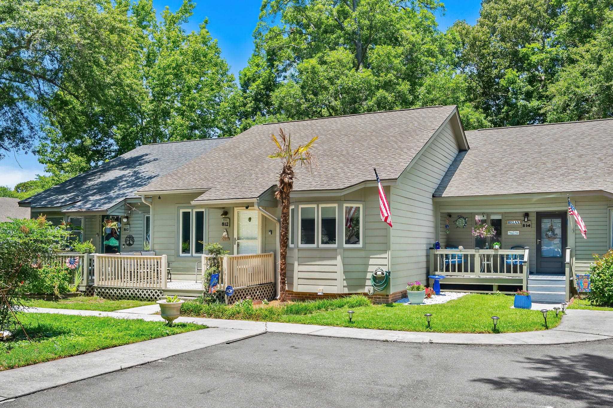 812 Villas Ct. Property Photo 1