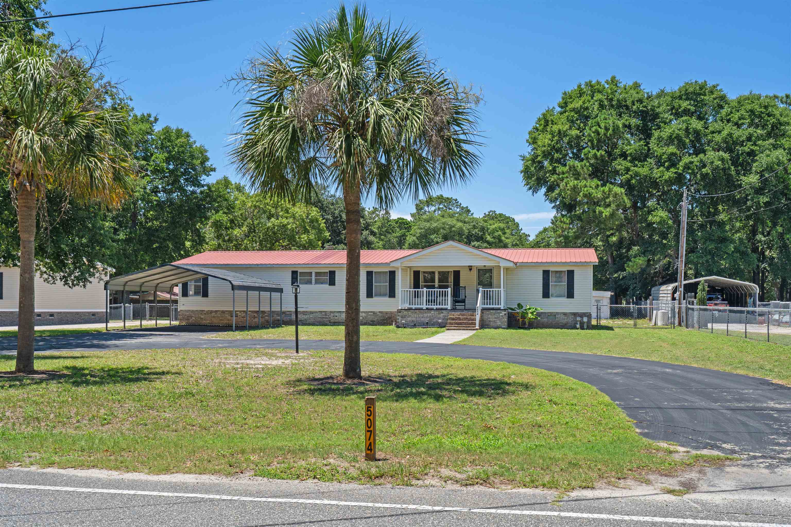 5074 Wesley Rd. Property Photo 1
