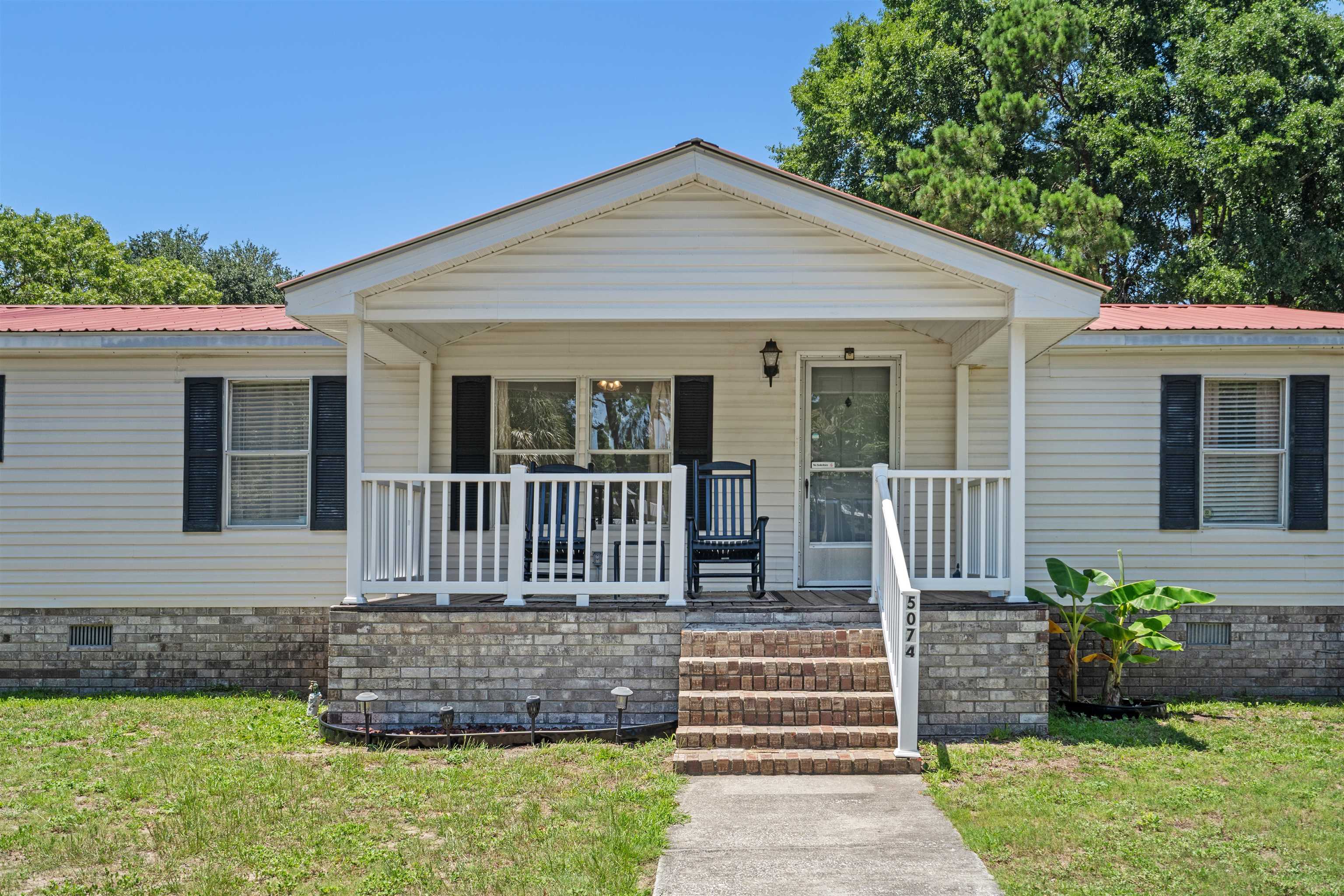 5074 Wesley Rd. Property Photo 6