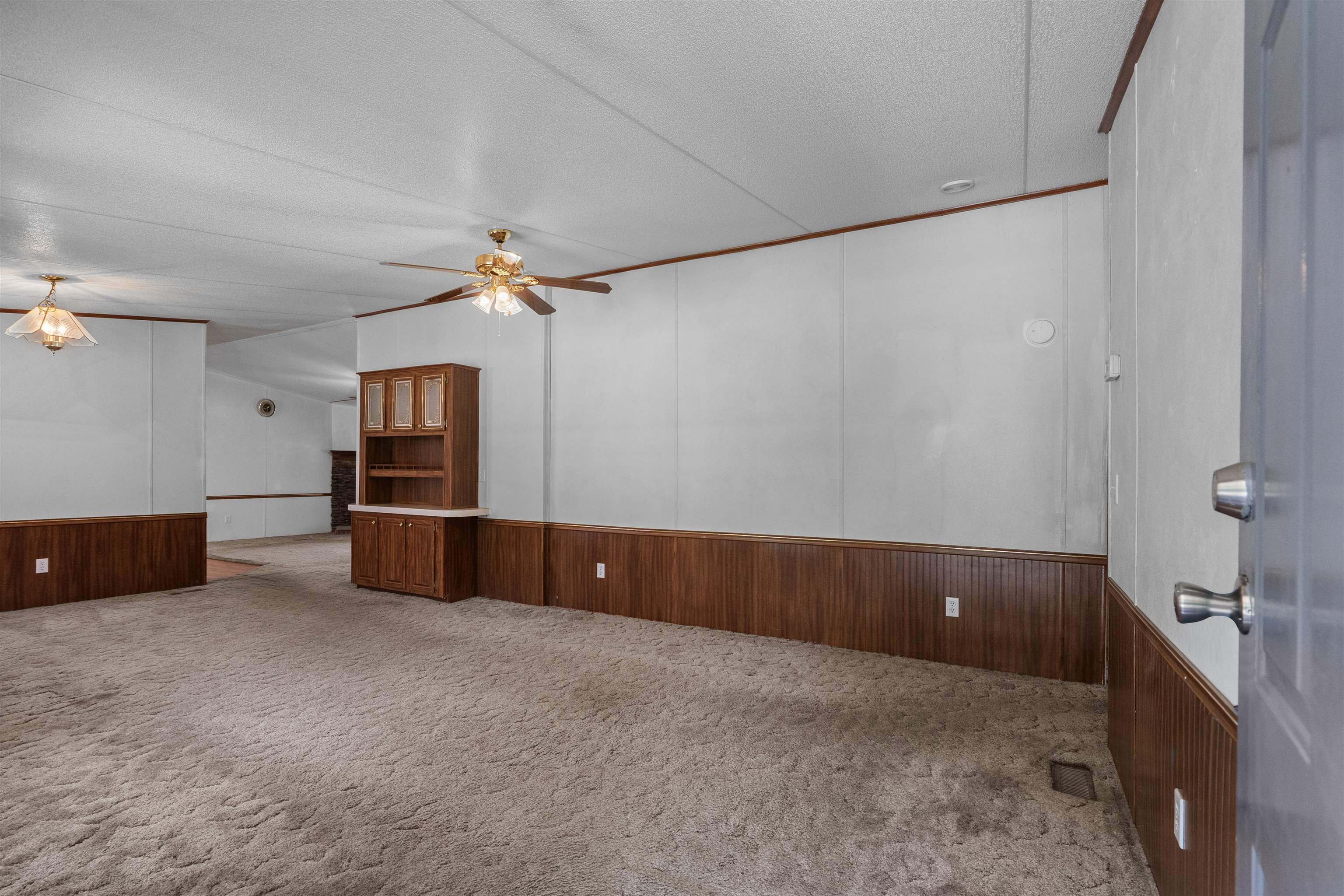 5074 Wesley Rd. Property Photo 9