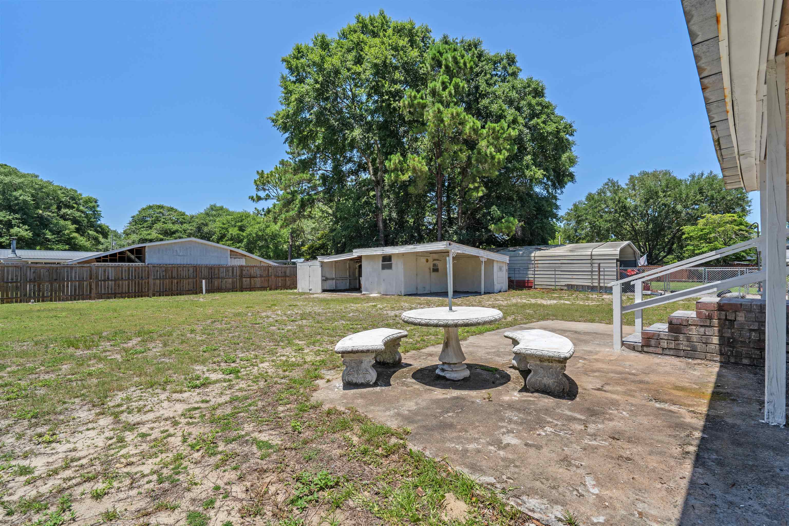 5074 Wesley Rd. Property Photo 25
