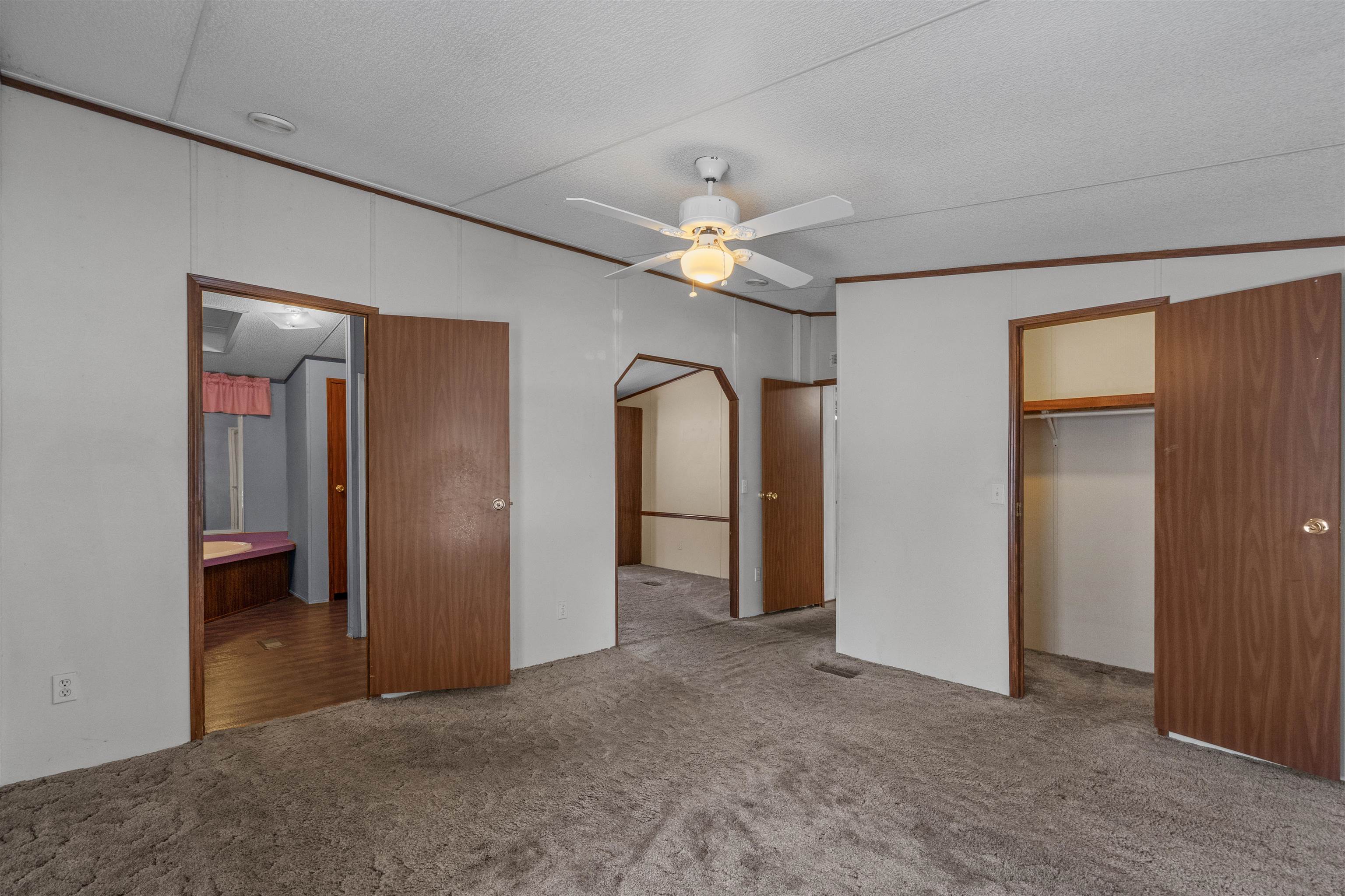 5074 Wesley Rd. Property Photo 31
