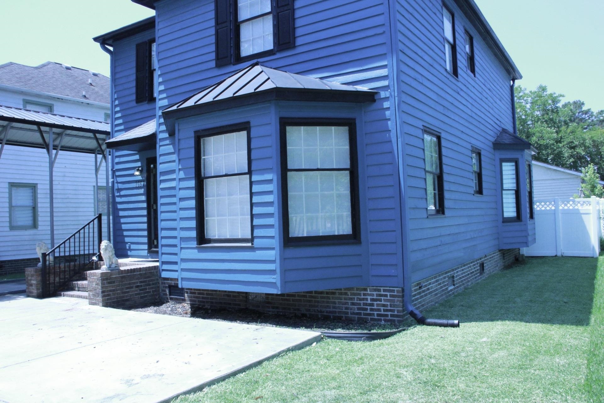 1557 Elizabeth Rd. Property Photo 2