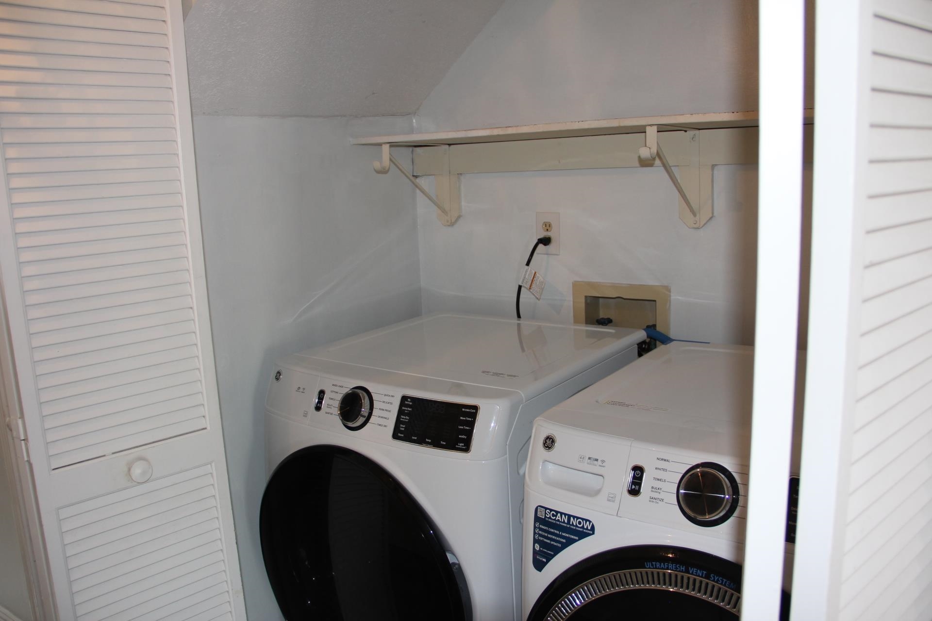 1557 Elizabeth Rd. Property Photo 16