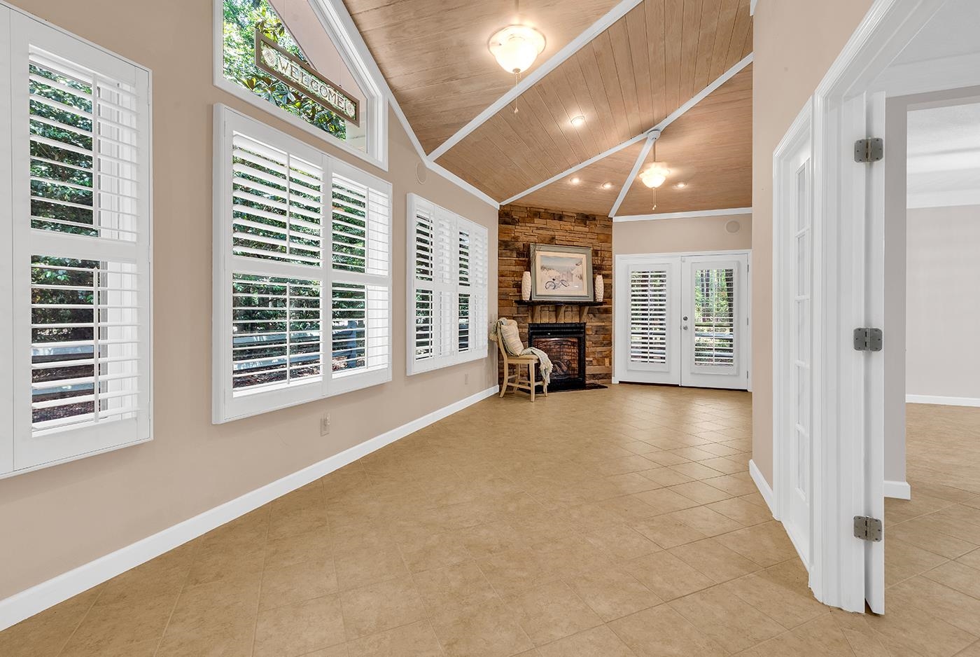 1204 Pine Valley Rd. Property Photo 6