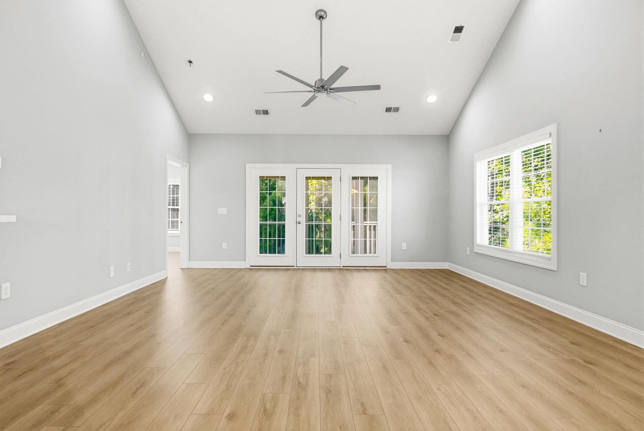 908 Jackline Place Property Photo 11