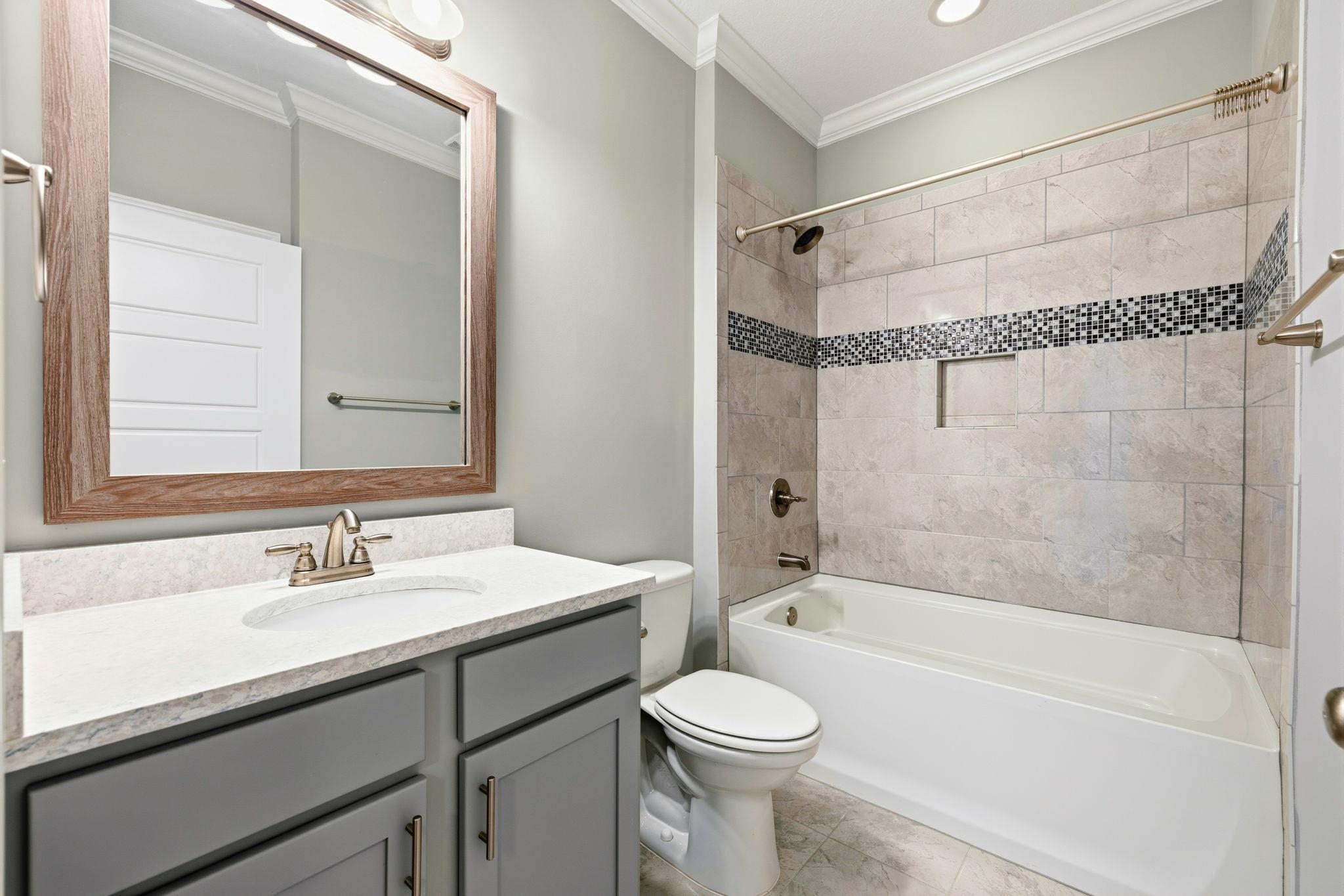 908 Jackline Place Property Photo 32