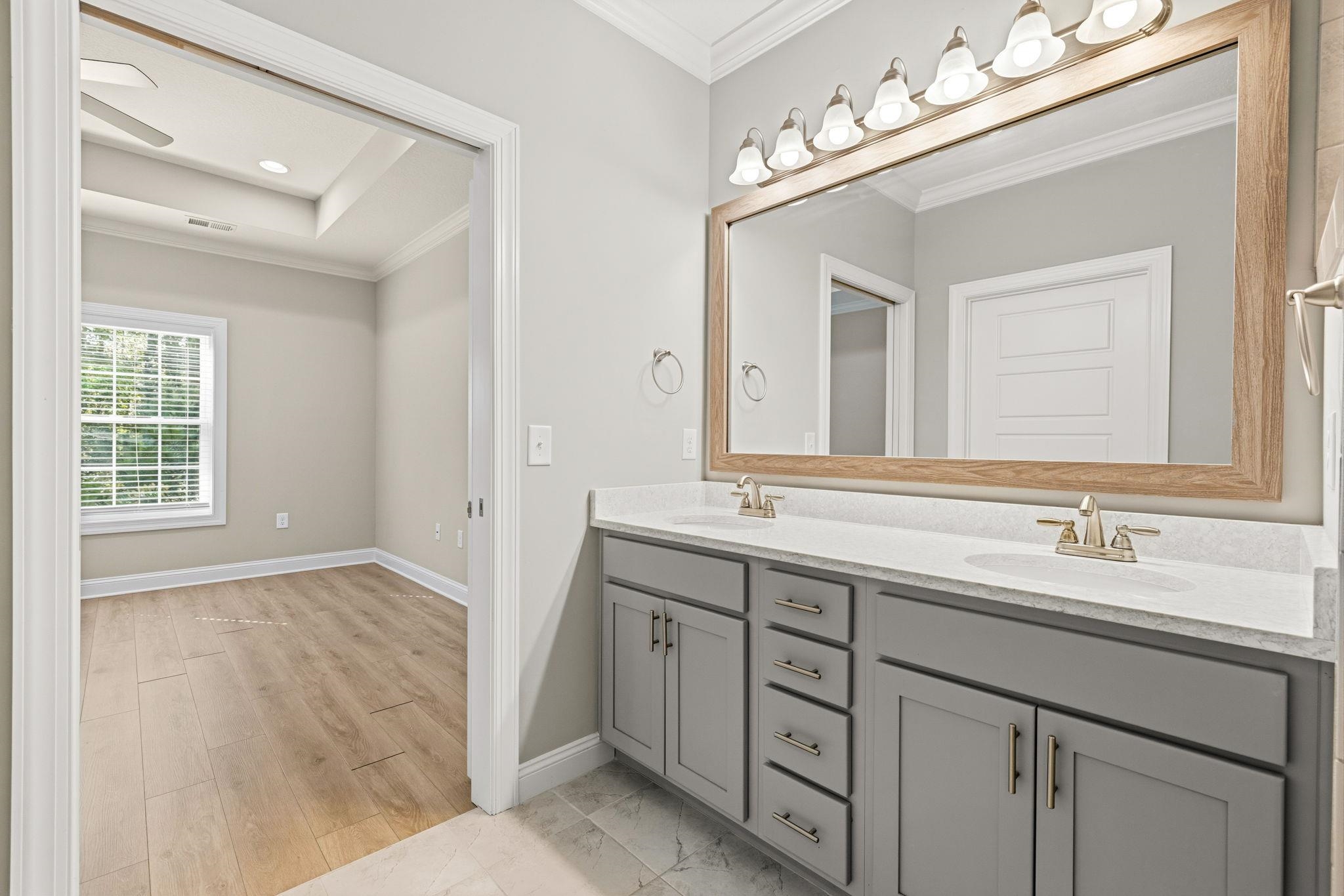 908 Jackline Place Property Photo 33