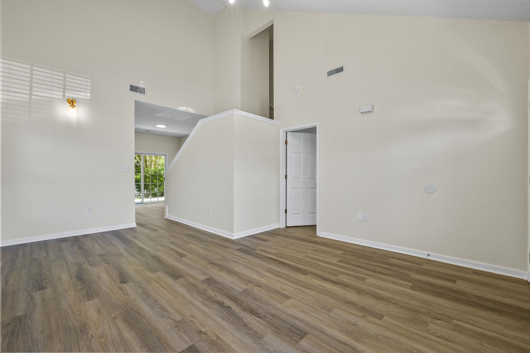 100 Spring Creek Dr. Property Photo 5