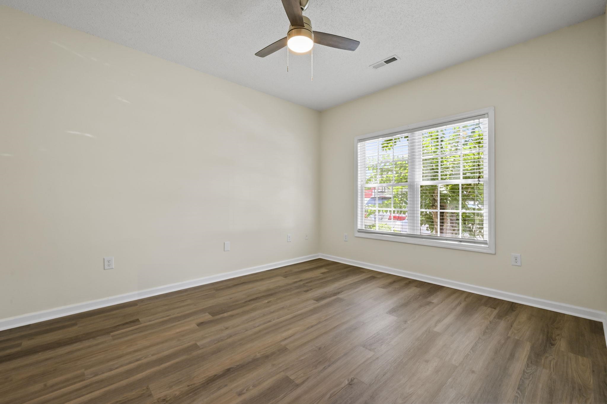 100 Spring Creek Dr. Property Photo 6