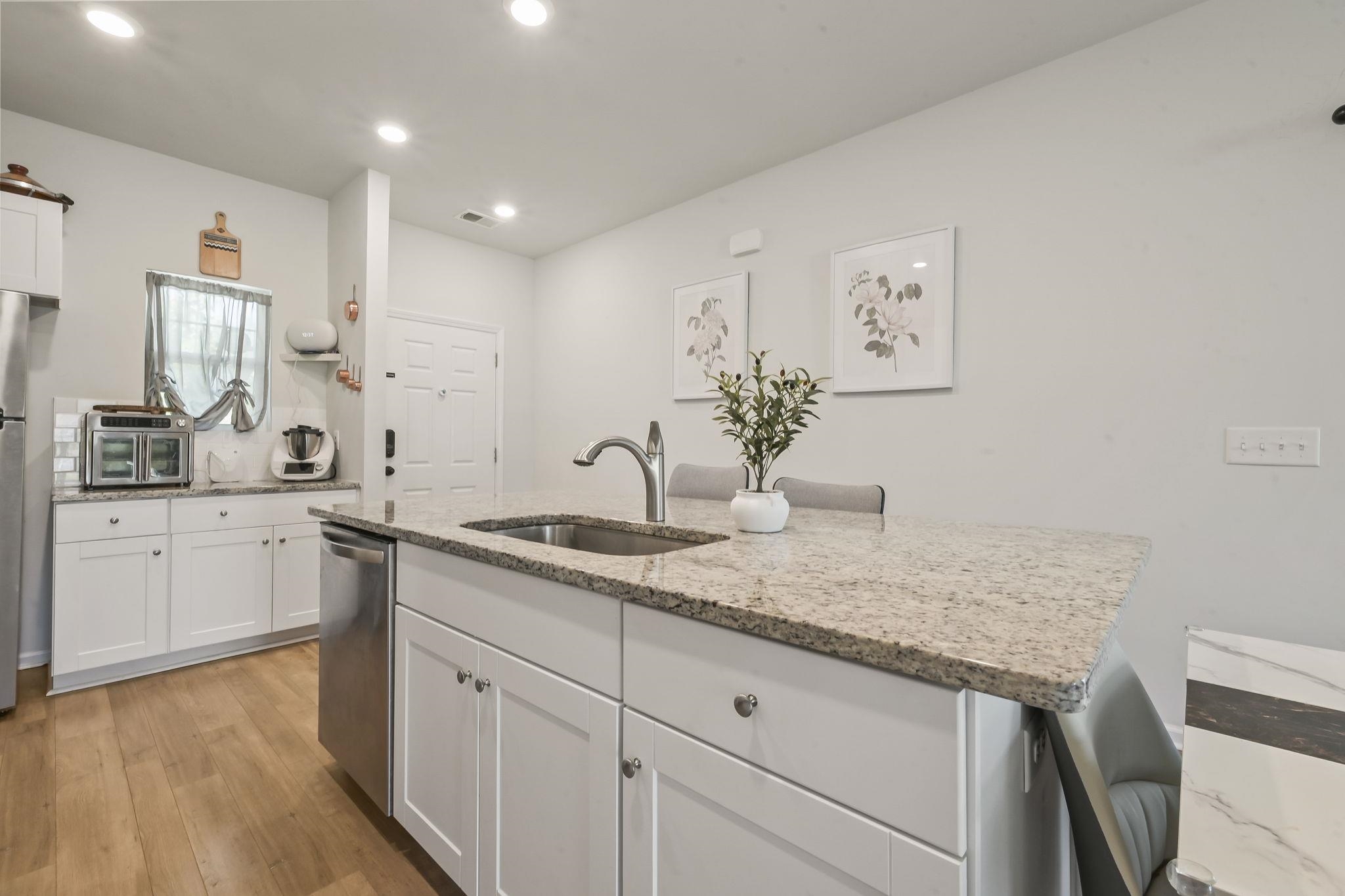 530 Carrick Loop Property Photo 8