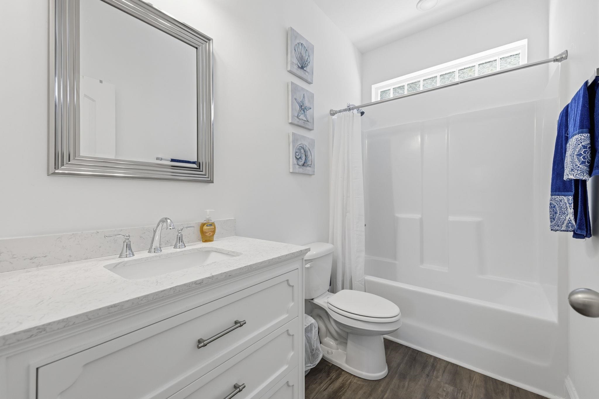 412 N Oak St. Property Photo 19