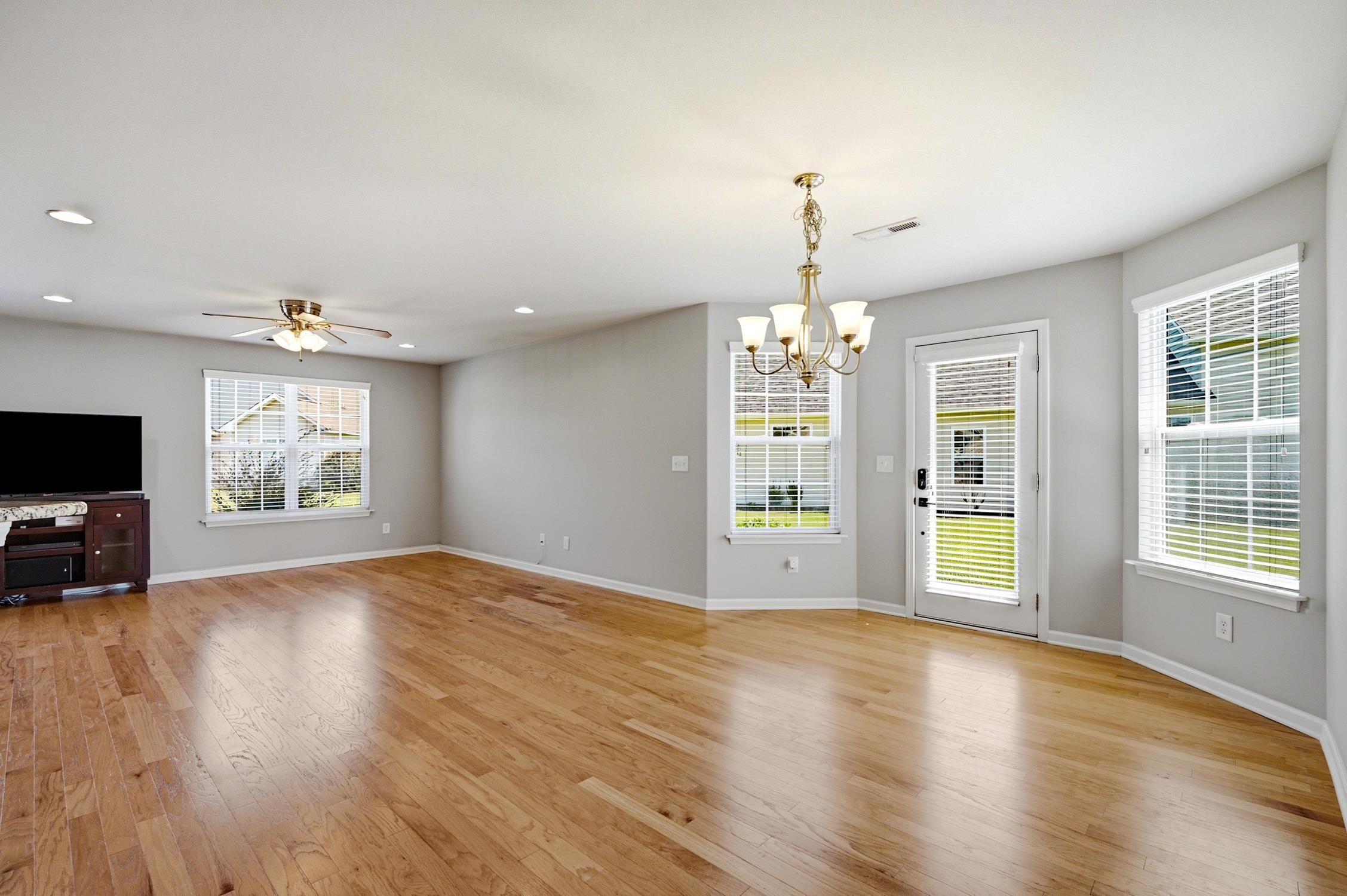 1425 Holtzman St. Property Photo 18