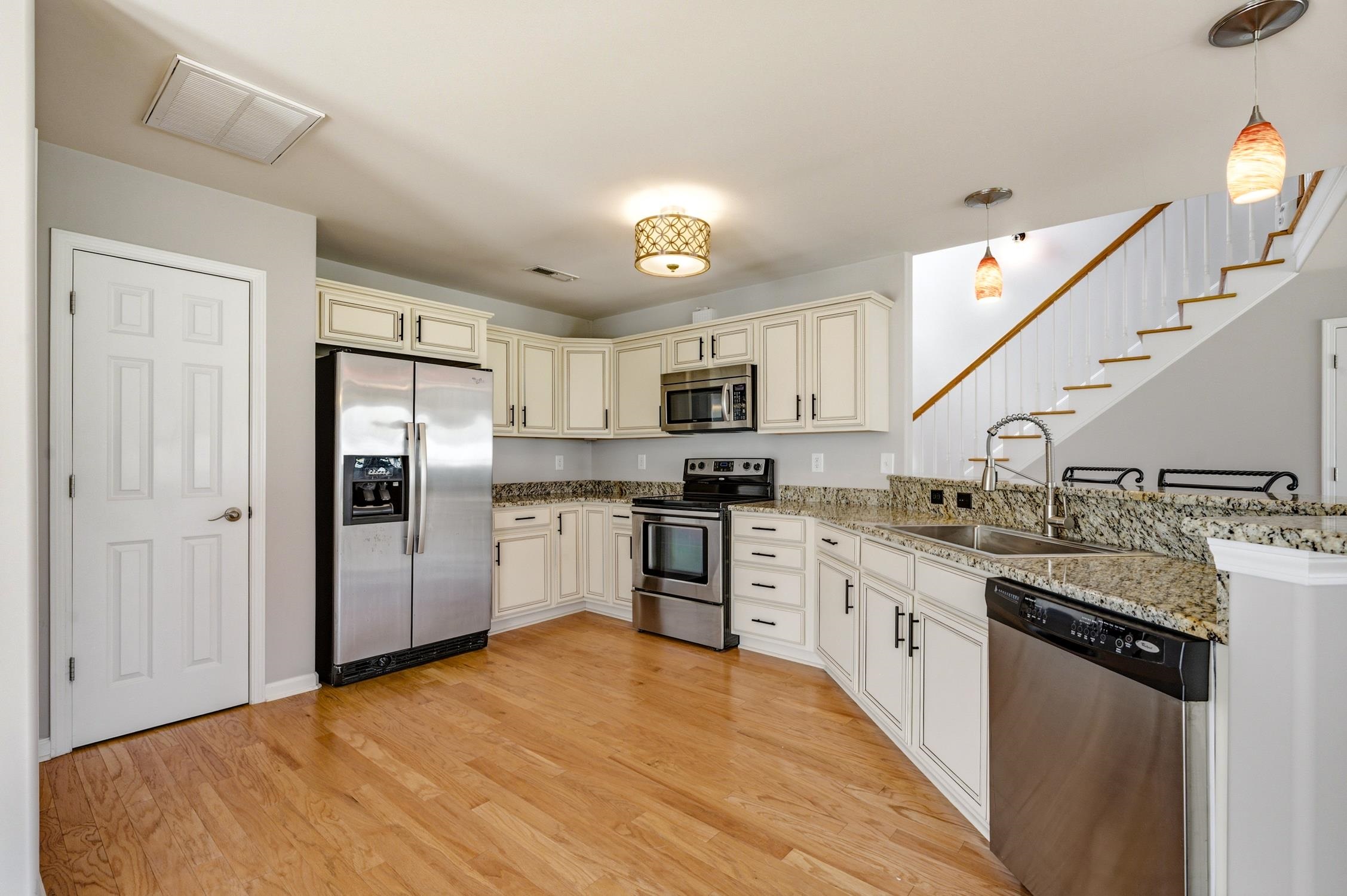 1425 Holtzman St. Property Photo 21