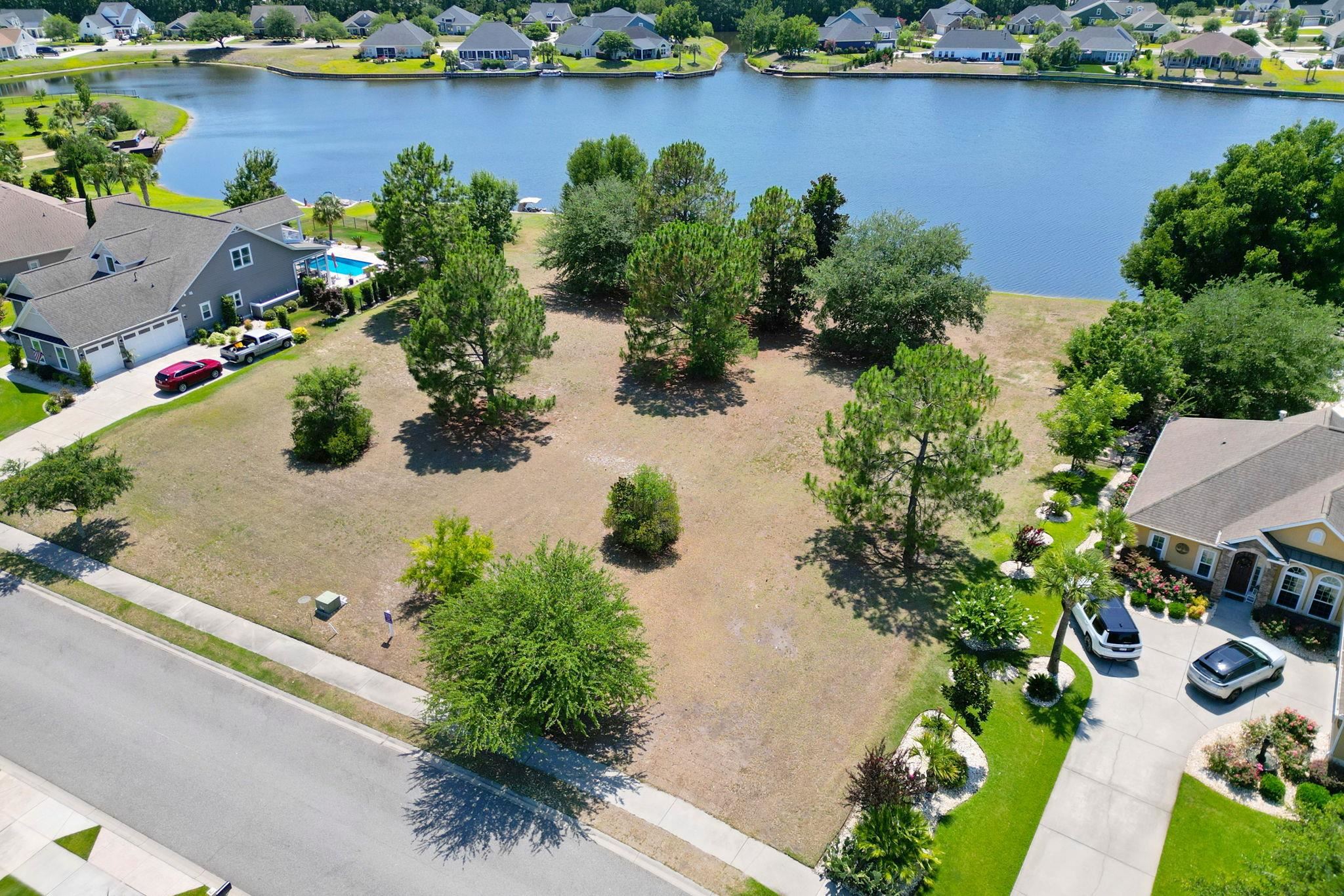1113 Glossy Ibis Dr. Property Photo 14