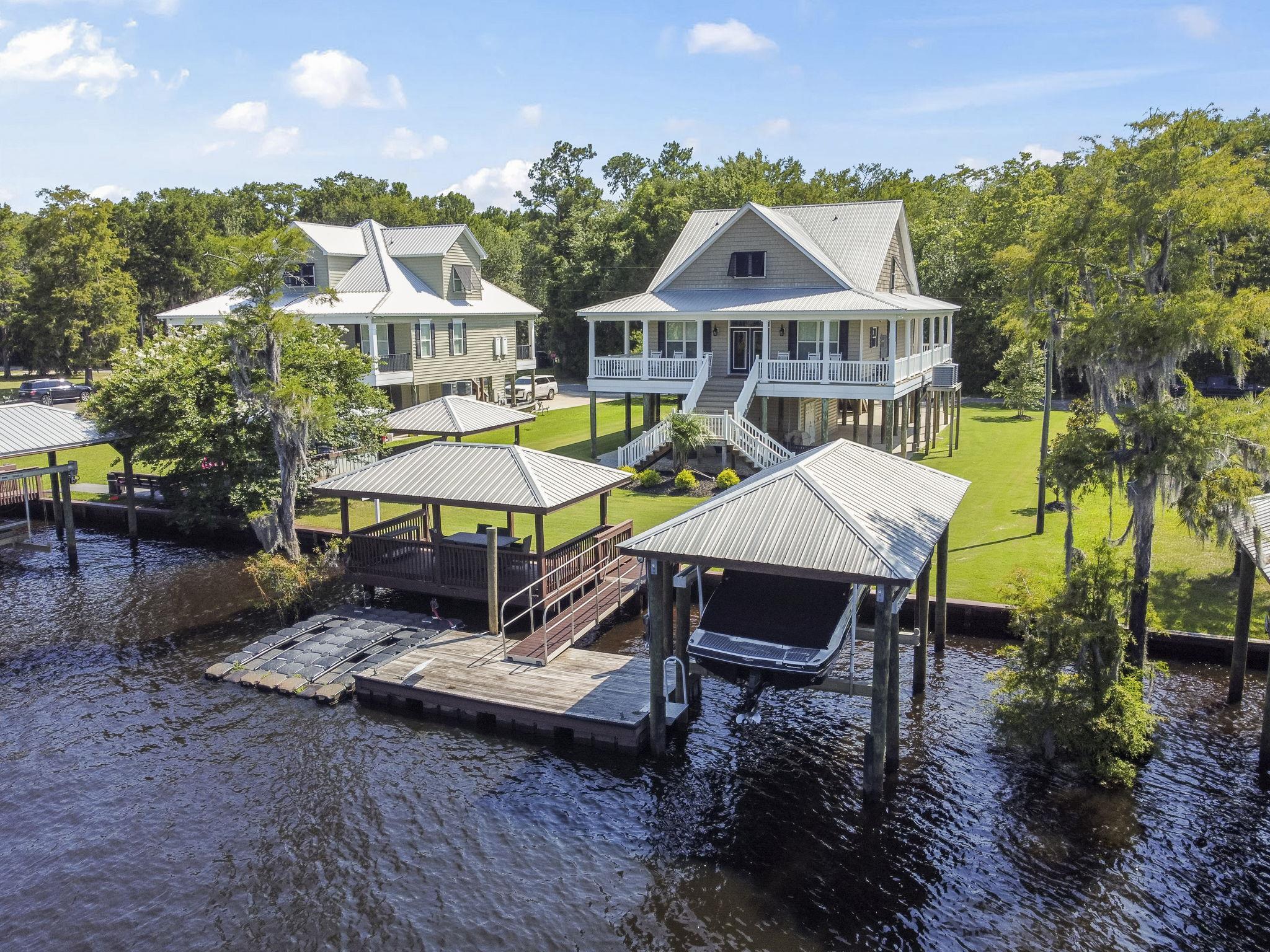 480 River Front N Property Photo 1