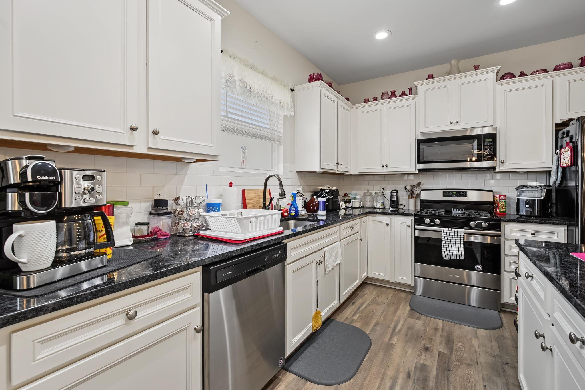 405 Black Cherry Way Property Photo 7