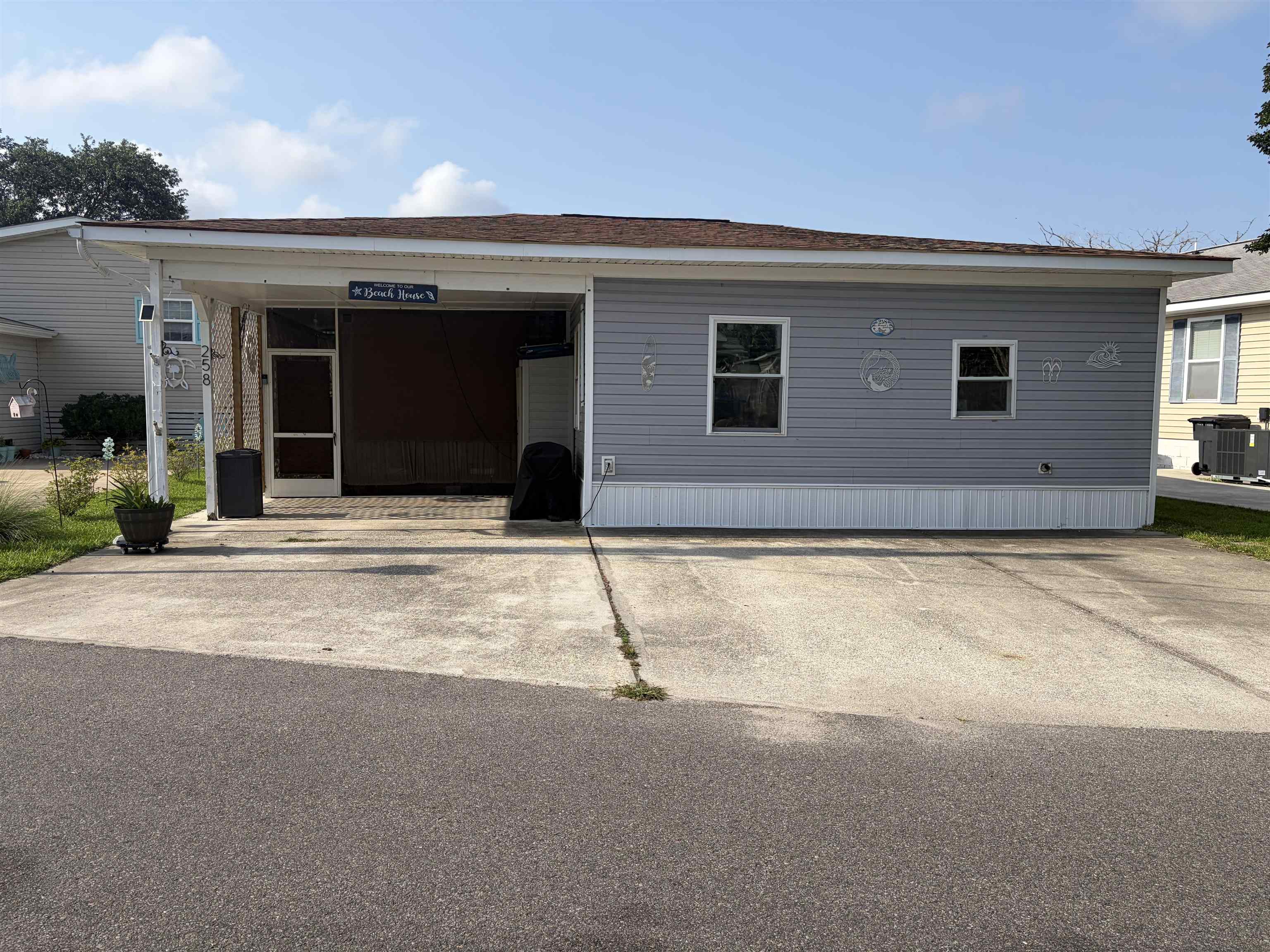 258 Flamingo Dr. Property Photo 44