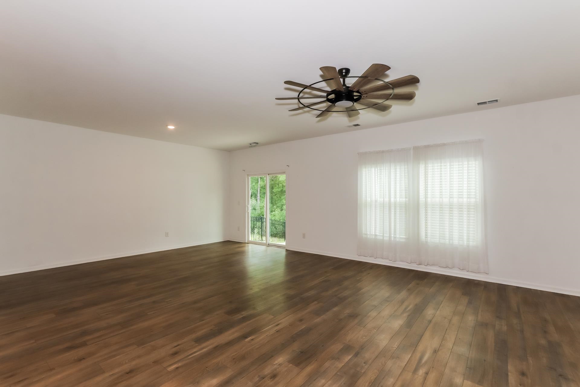 1126 Joywood Dr. Property Photo 19