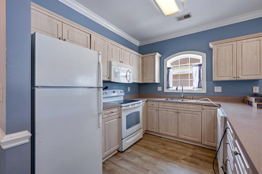 4140 Hibiscus Dr. Property Photo 10