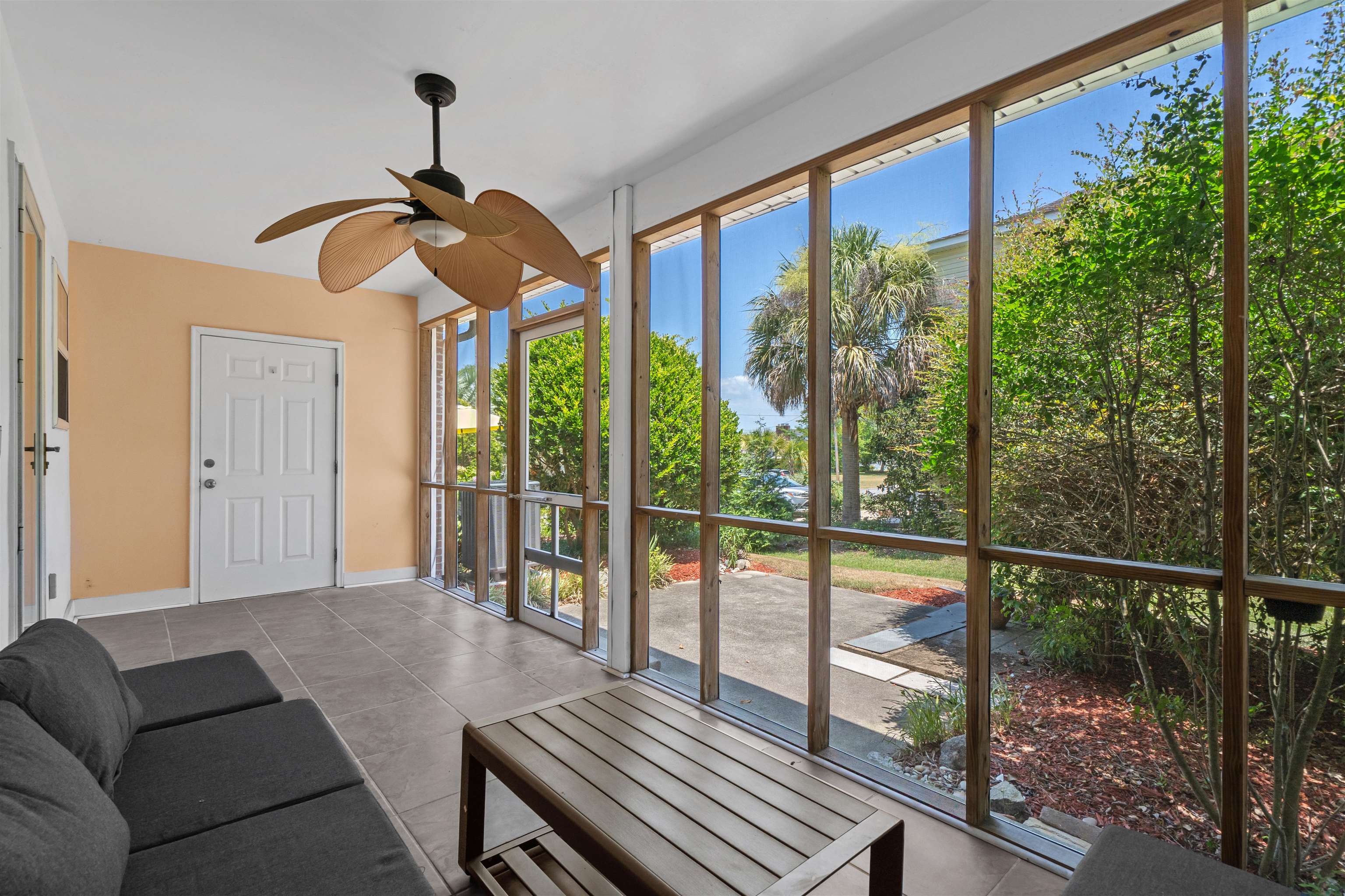 1418 Cane St. Property Photo 22