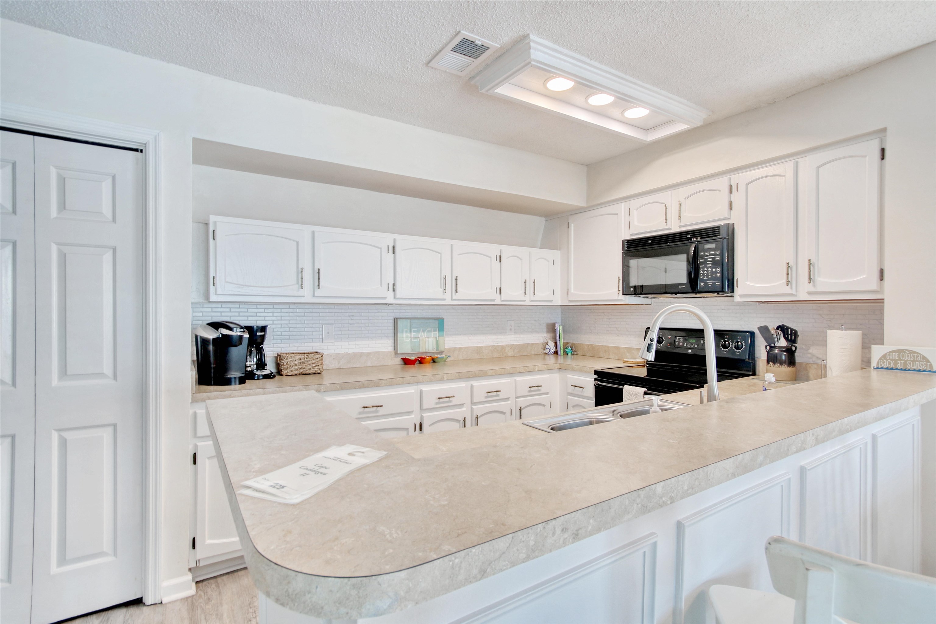 1115 Ocean Blvd. N Property Photo 4