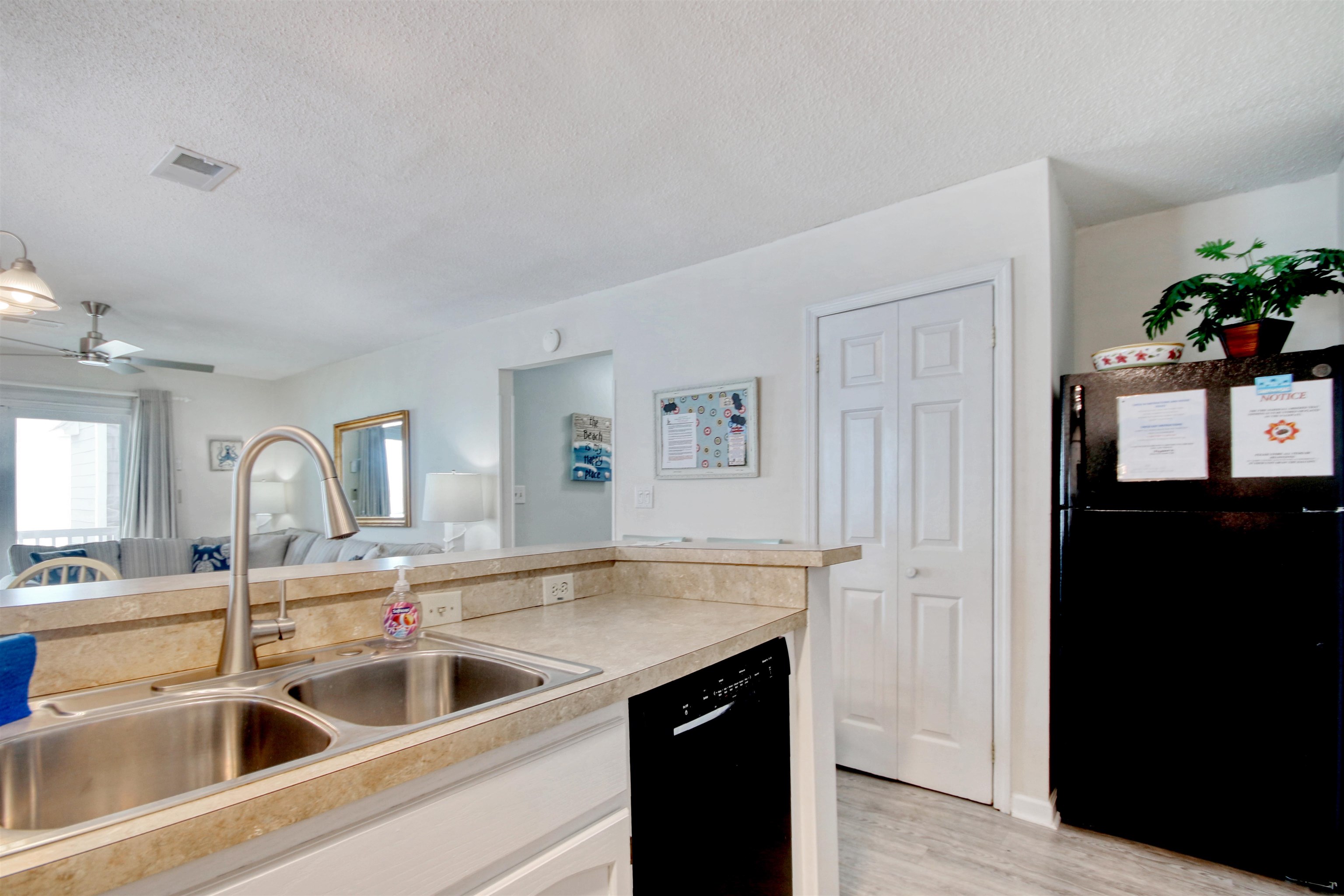 1115 Ocean Blvd. N Property Photo 7