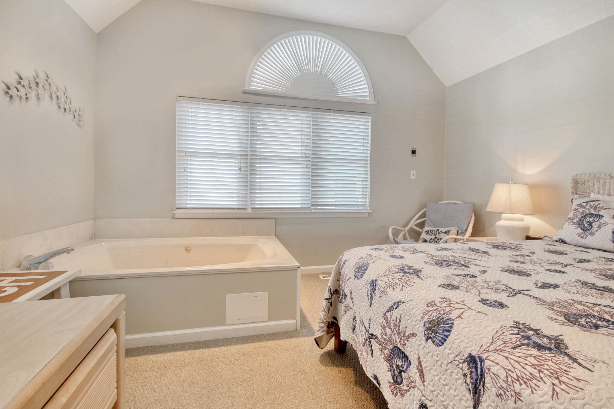 1115 Ocean Blvd. N Property Photo 12