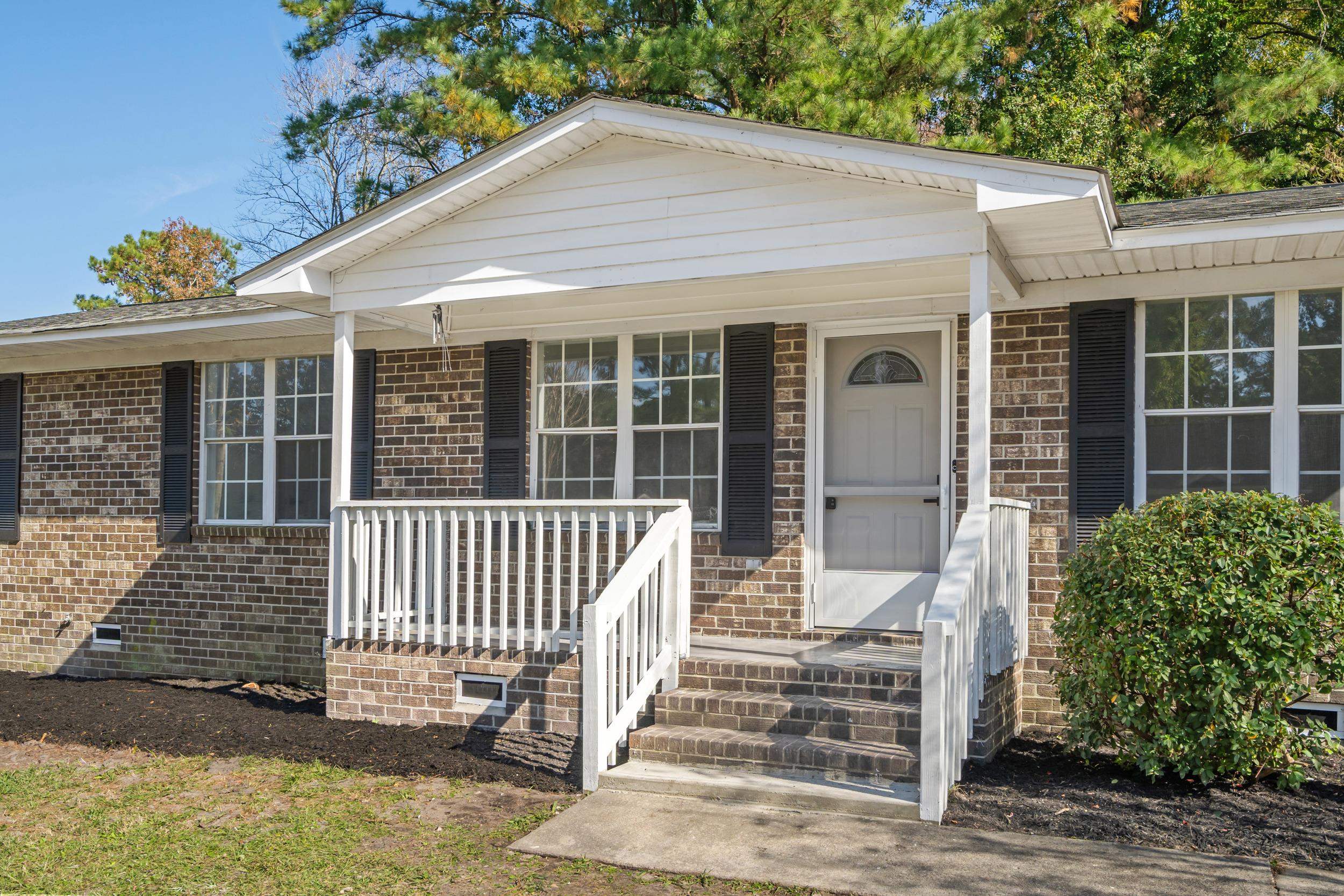 1114 Temple St. Property Photo 1