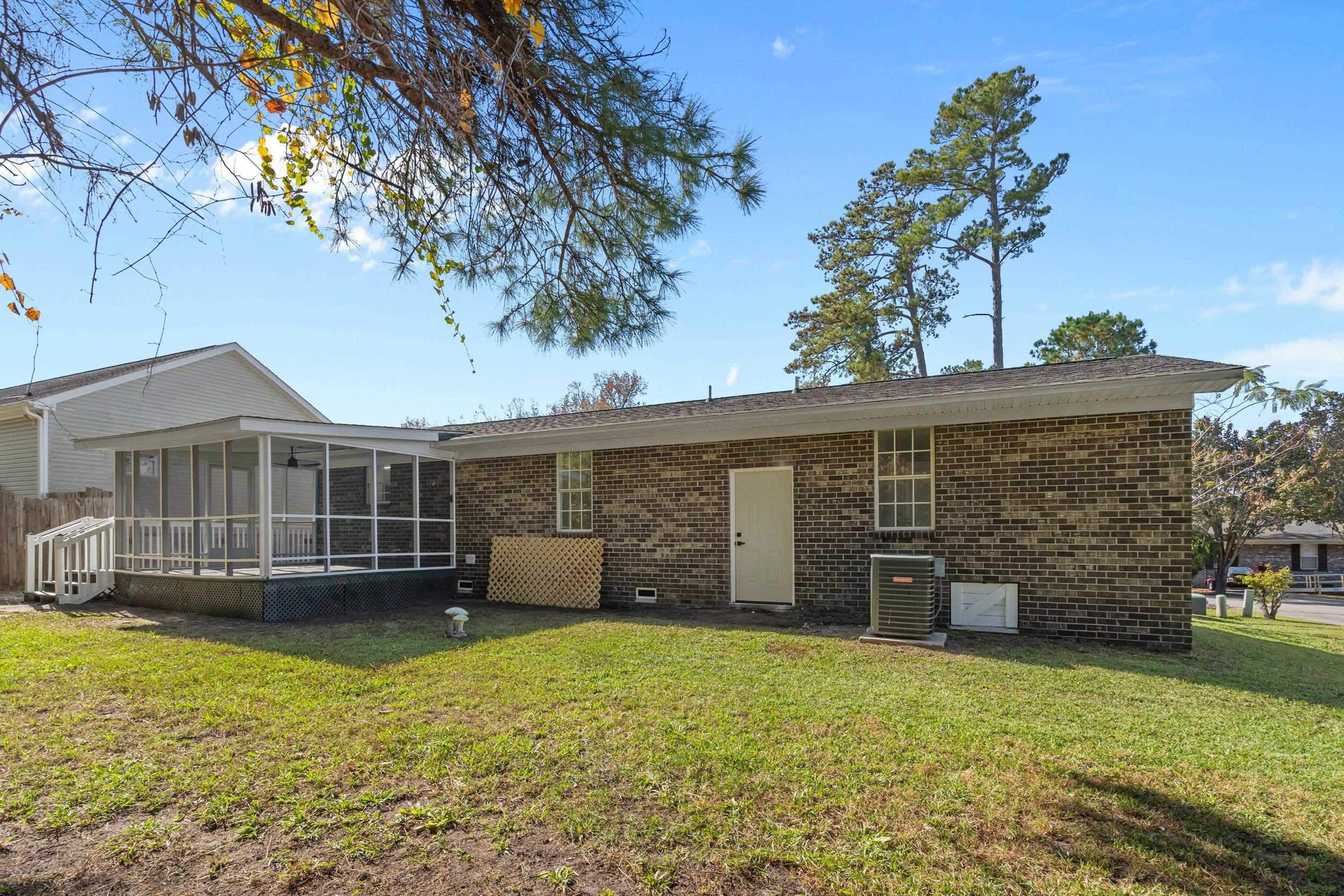 1114 Temple St. Property Photo 21
