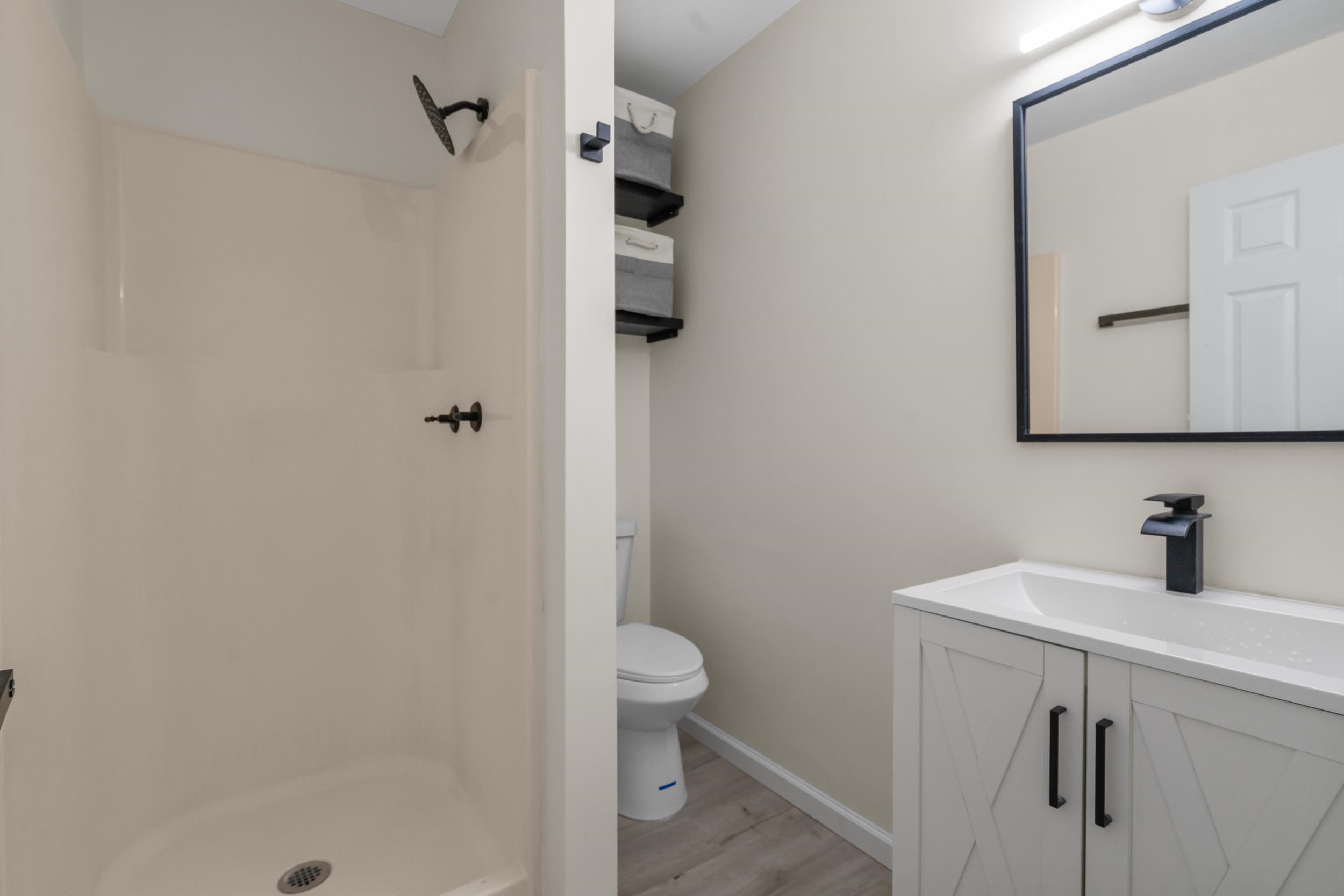 1114 Temple St. Property Photo 28