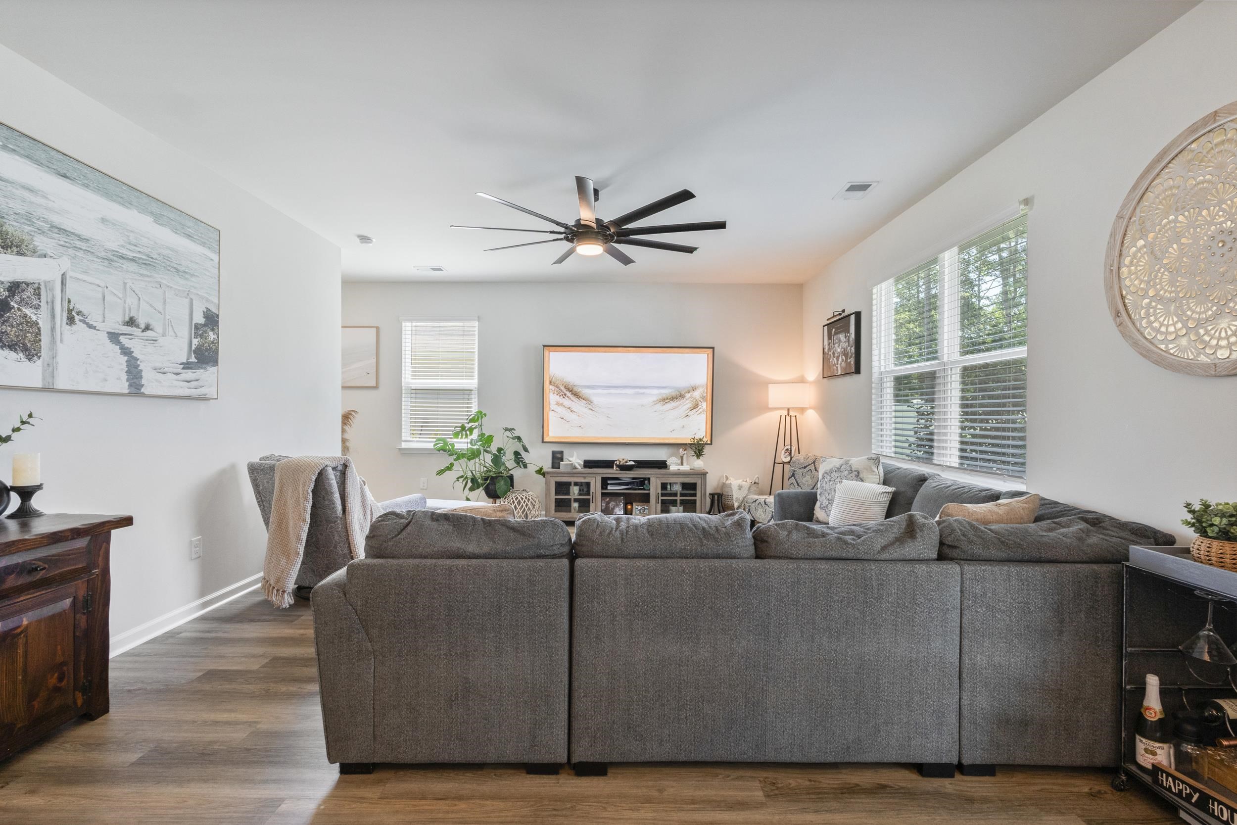1070 Sennema Circle Property Photo 17