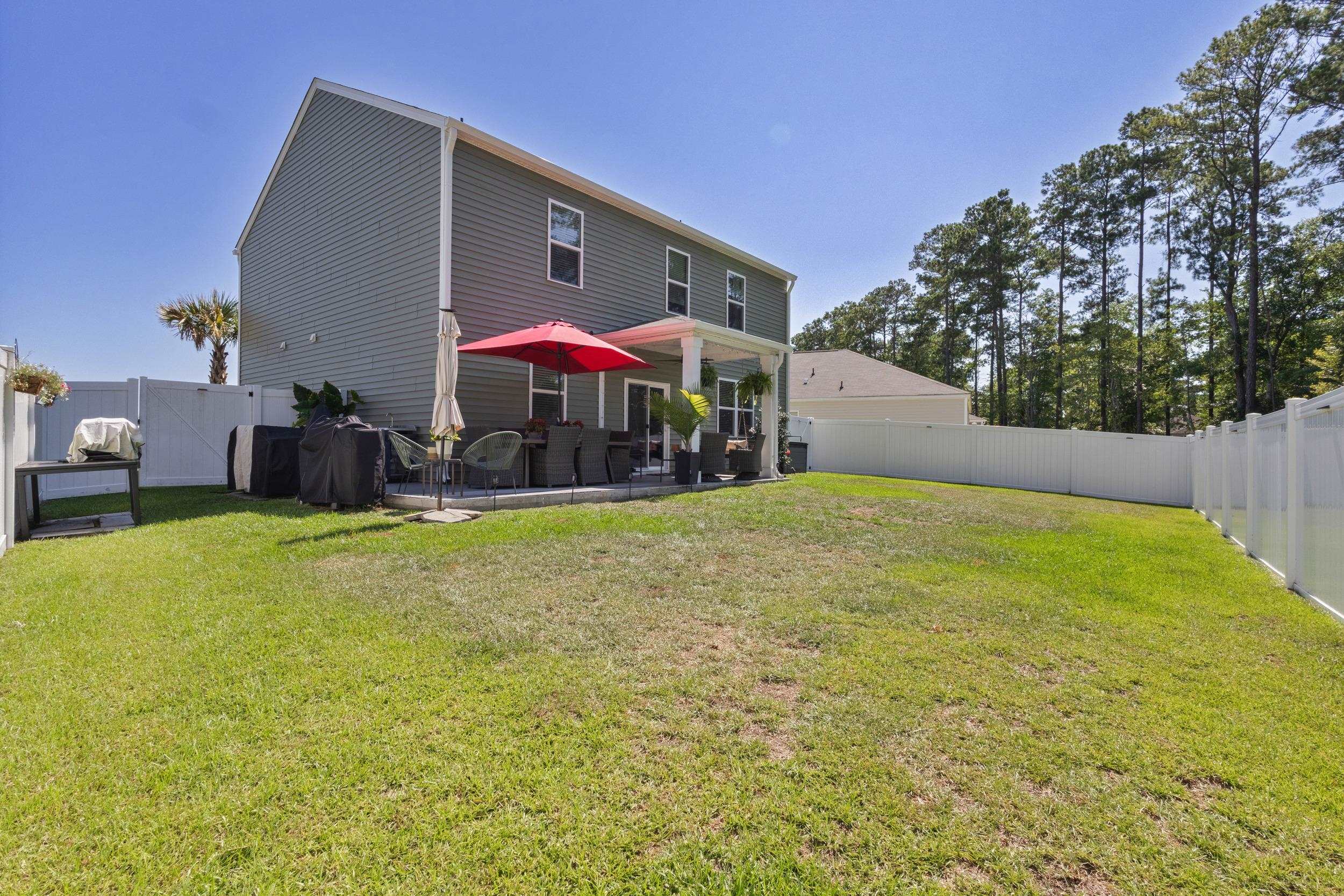 1070 Sennema Circle Property Photo 40