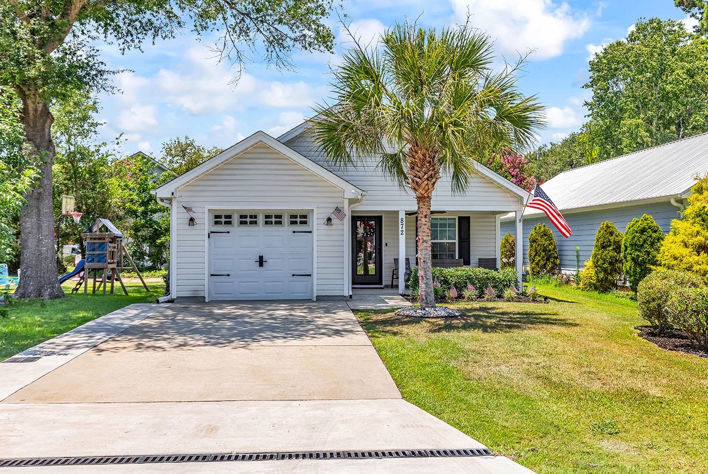 872 Brenda Pl. Property Photo 1