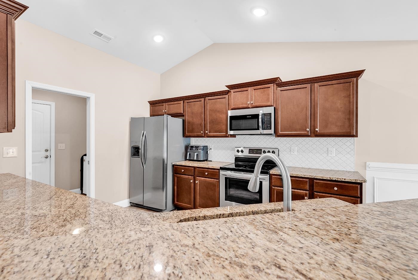 4485 Marshwood Dr. Property Photo 10