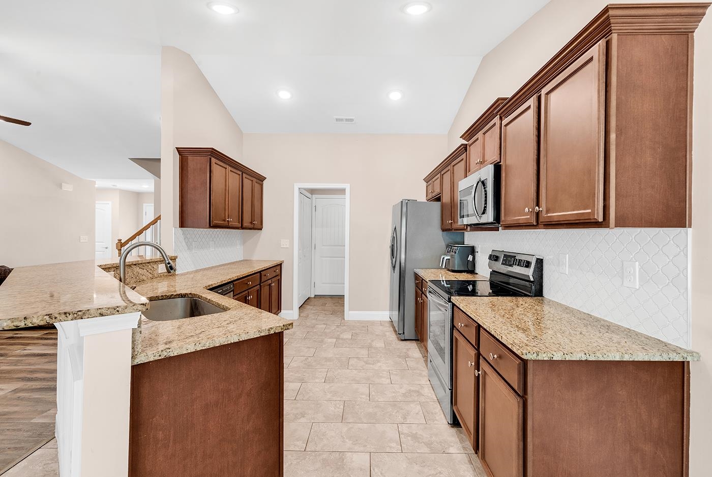4485 Marshwood Dr. Property Photo 11