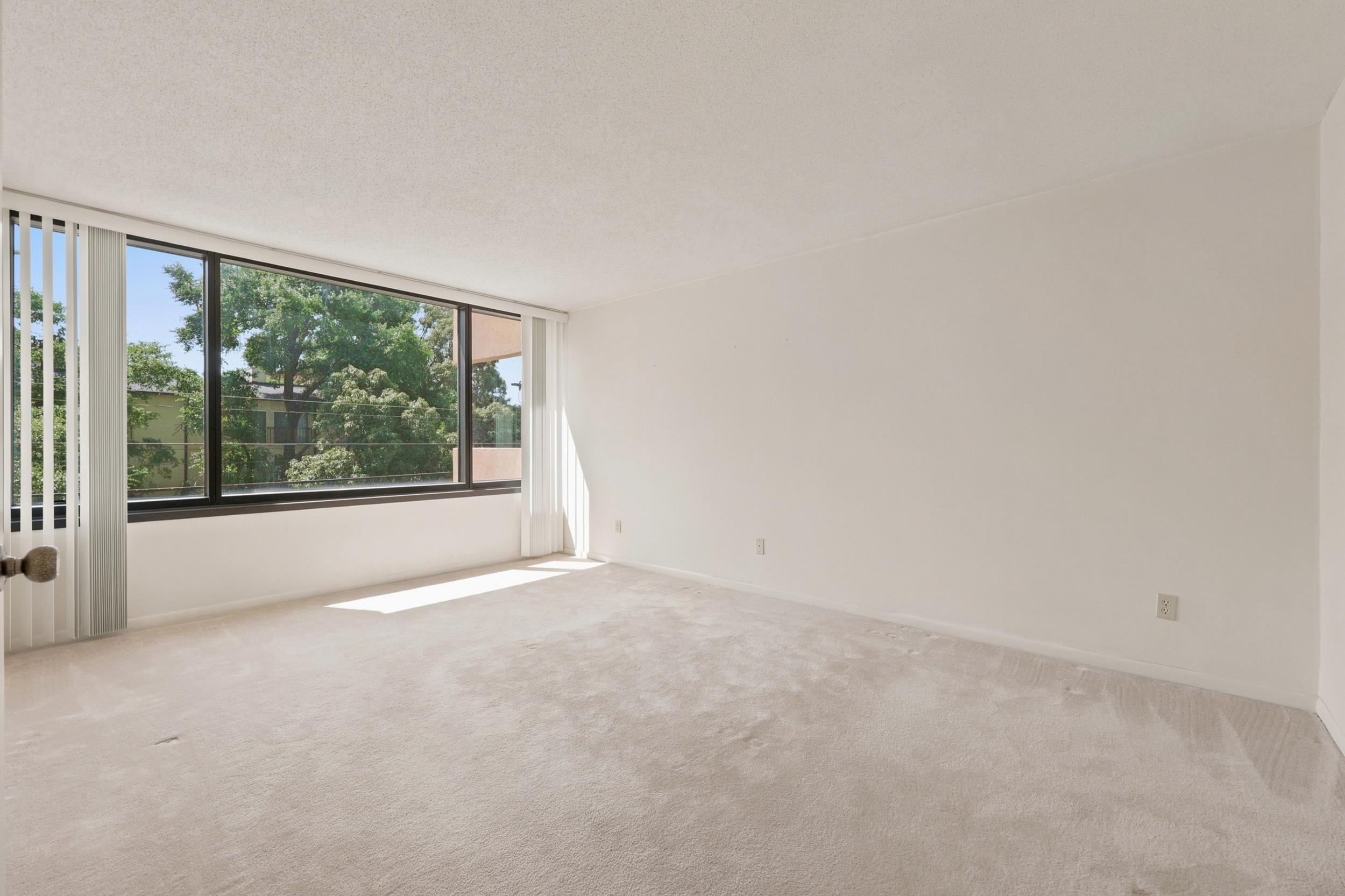 7601 N Ocean Blvd. Property Photo 15