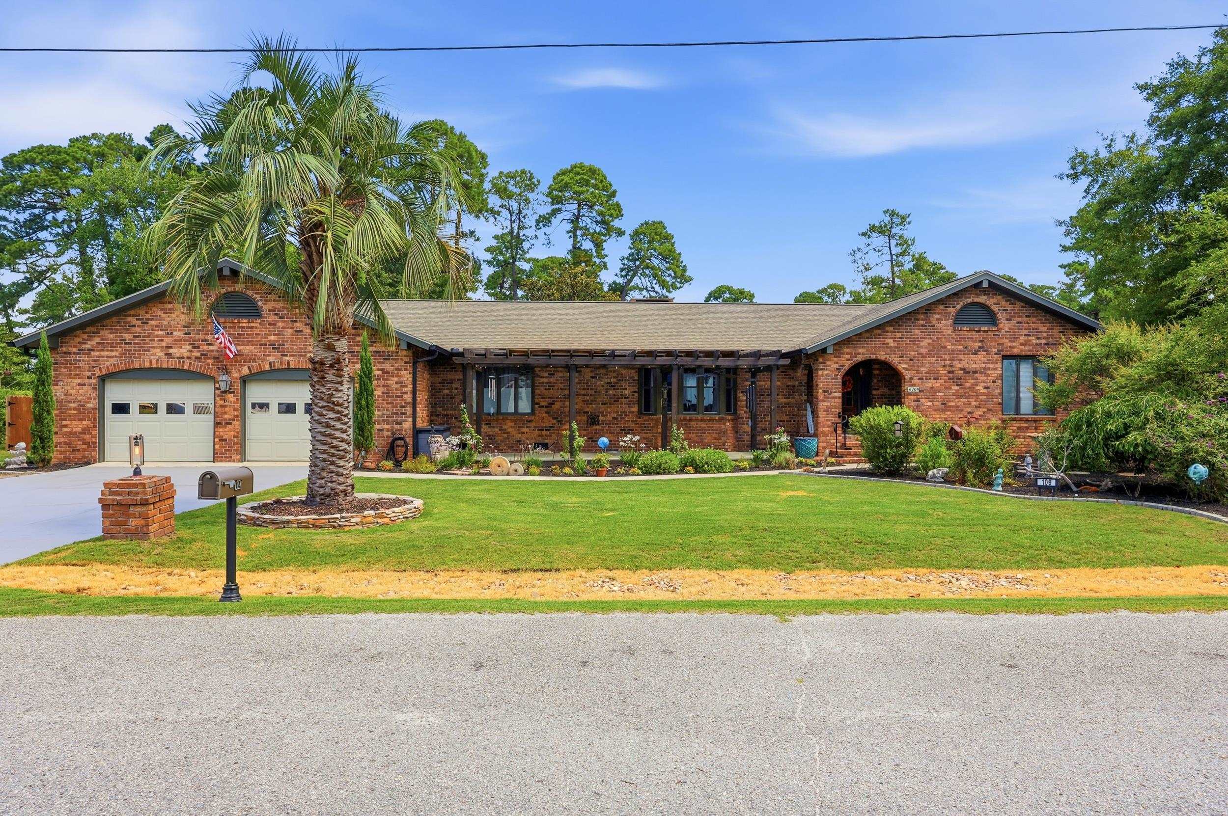 109 E Coker Ln. Property Photo 1