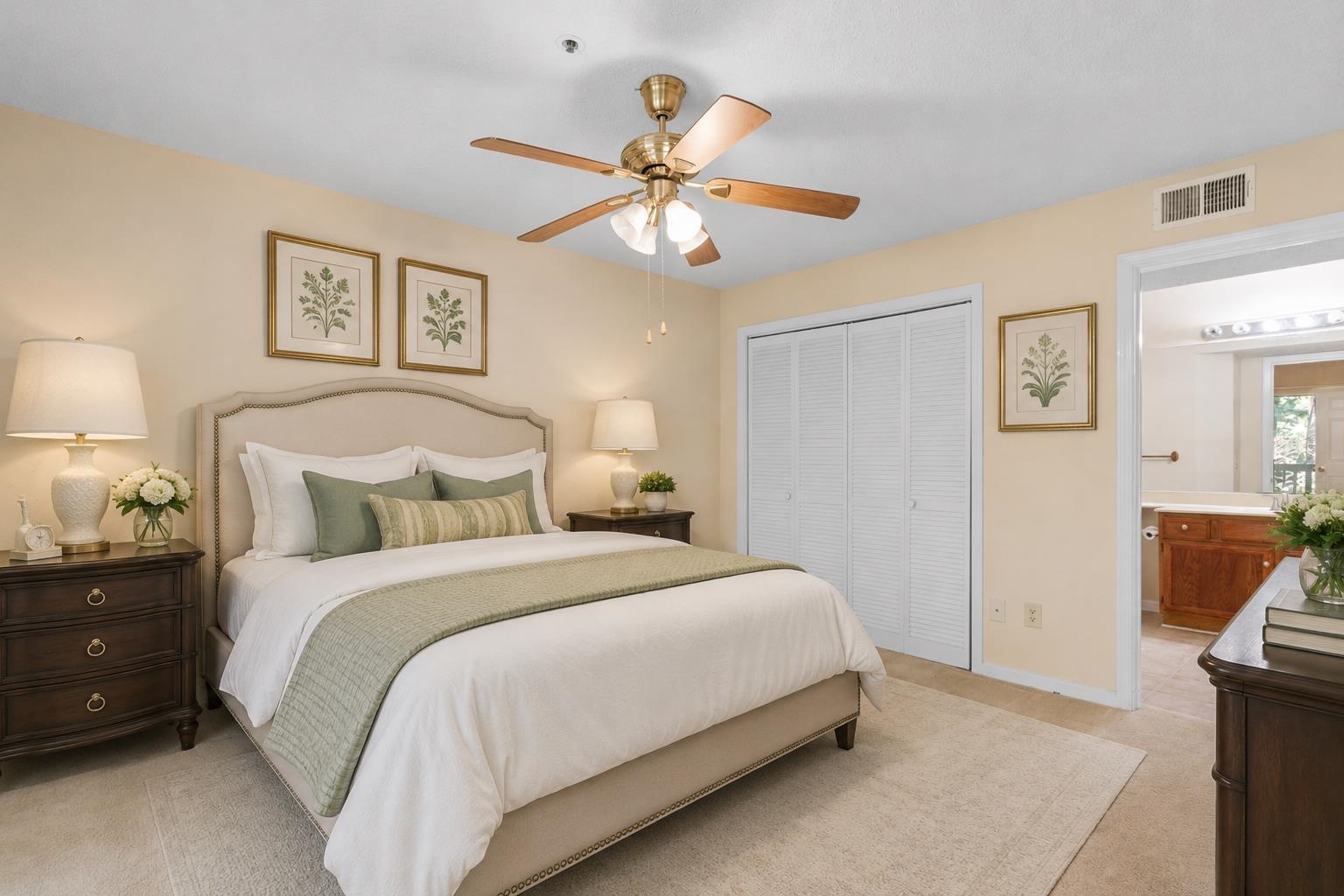 4601 Greenbriar Dr. Property Photo 14