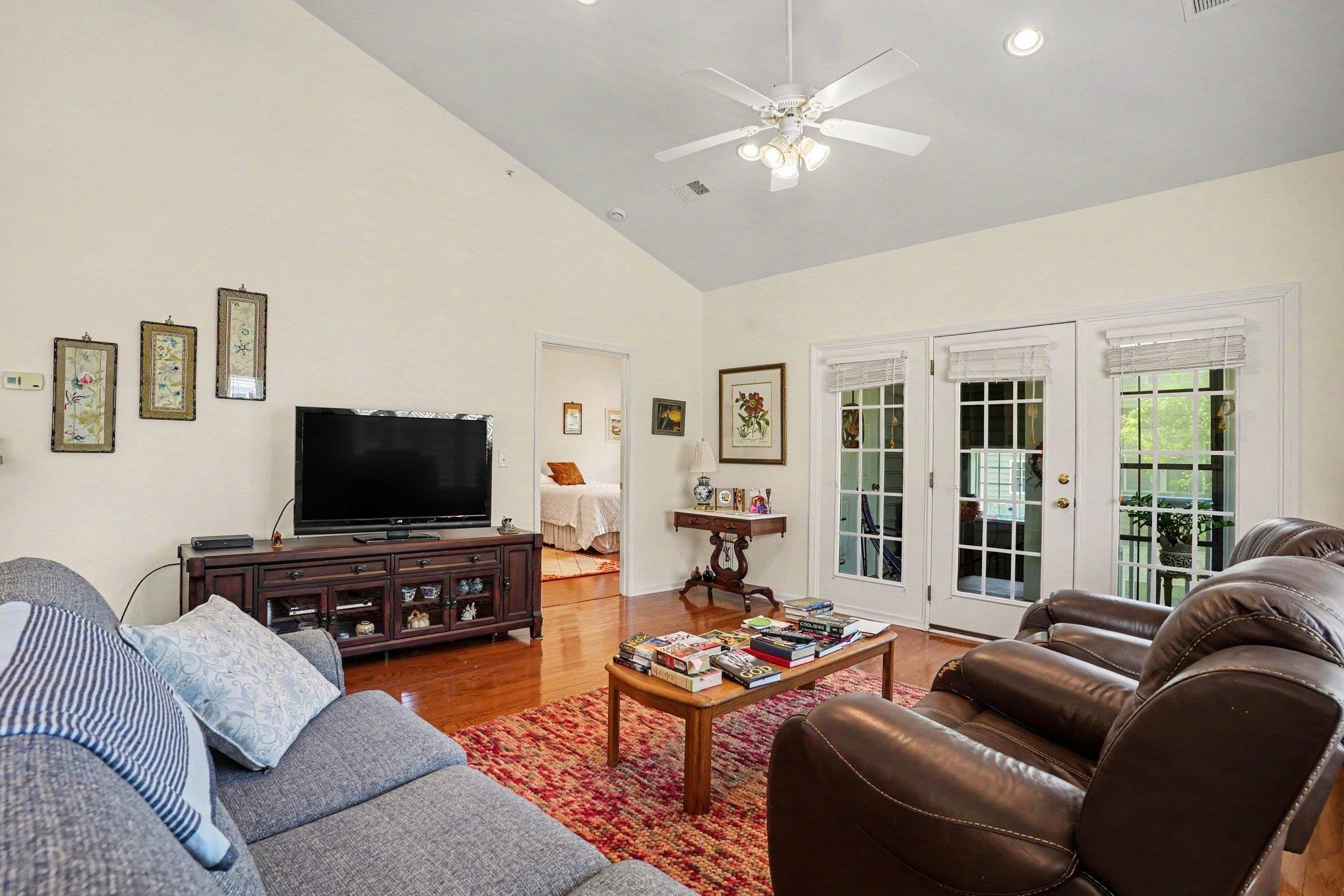 441 Mahogany Dr. Property Photo 5