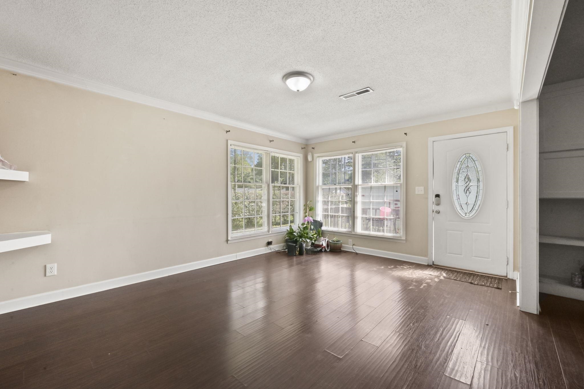 1000 Temple St. Property Photo 8