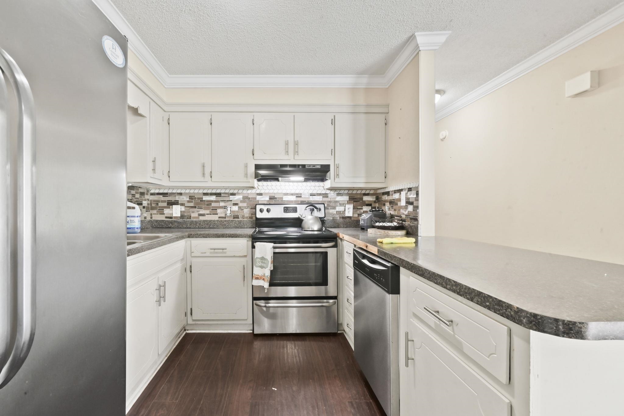 1000 Temple St. Property Photo 13