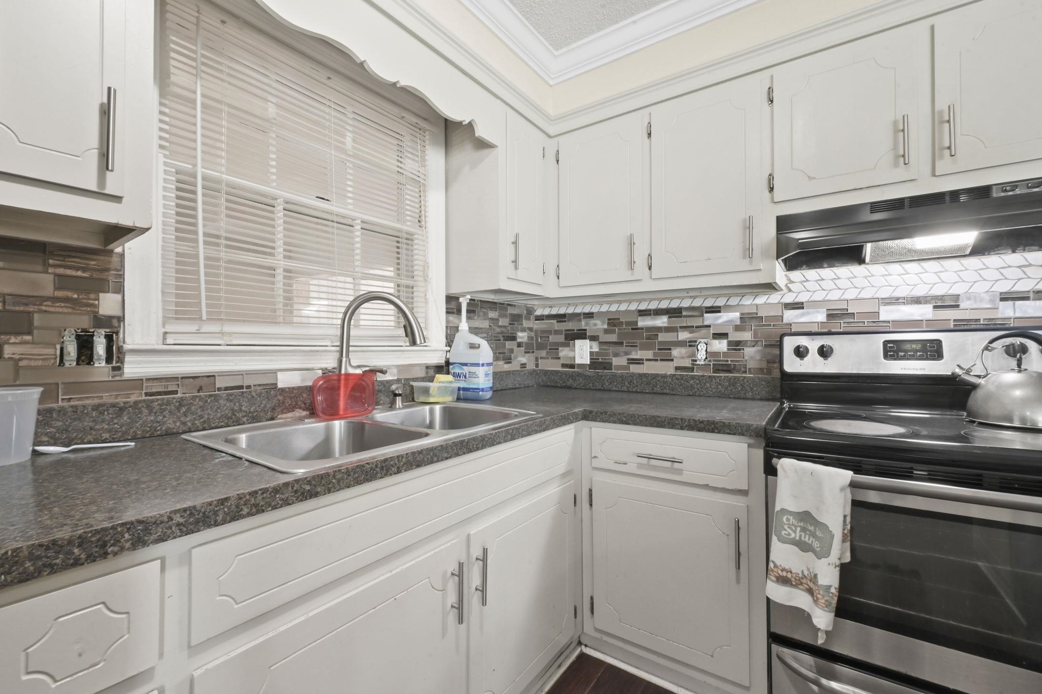 1000 Temple St. Property Photo 15