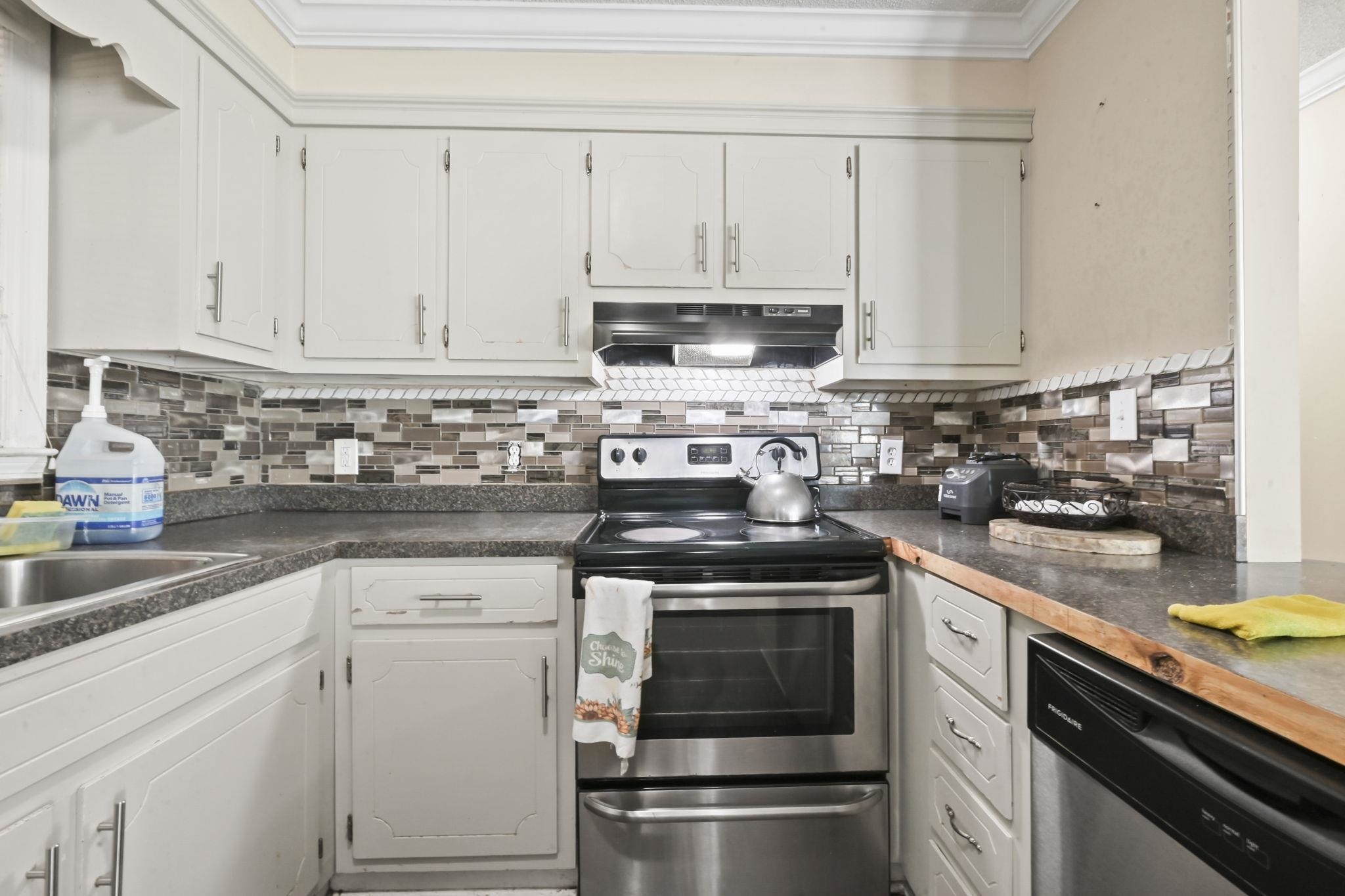 1000 Temple St. Property Photo 16