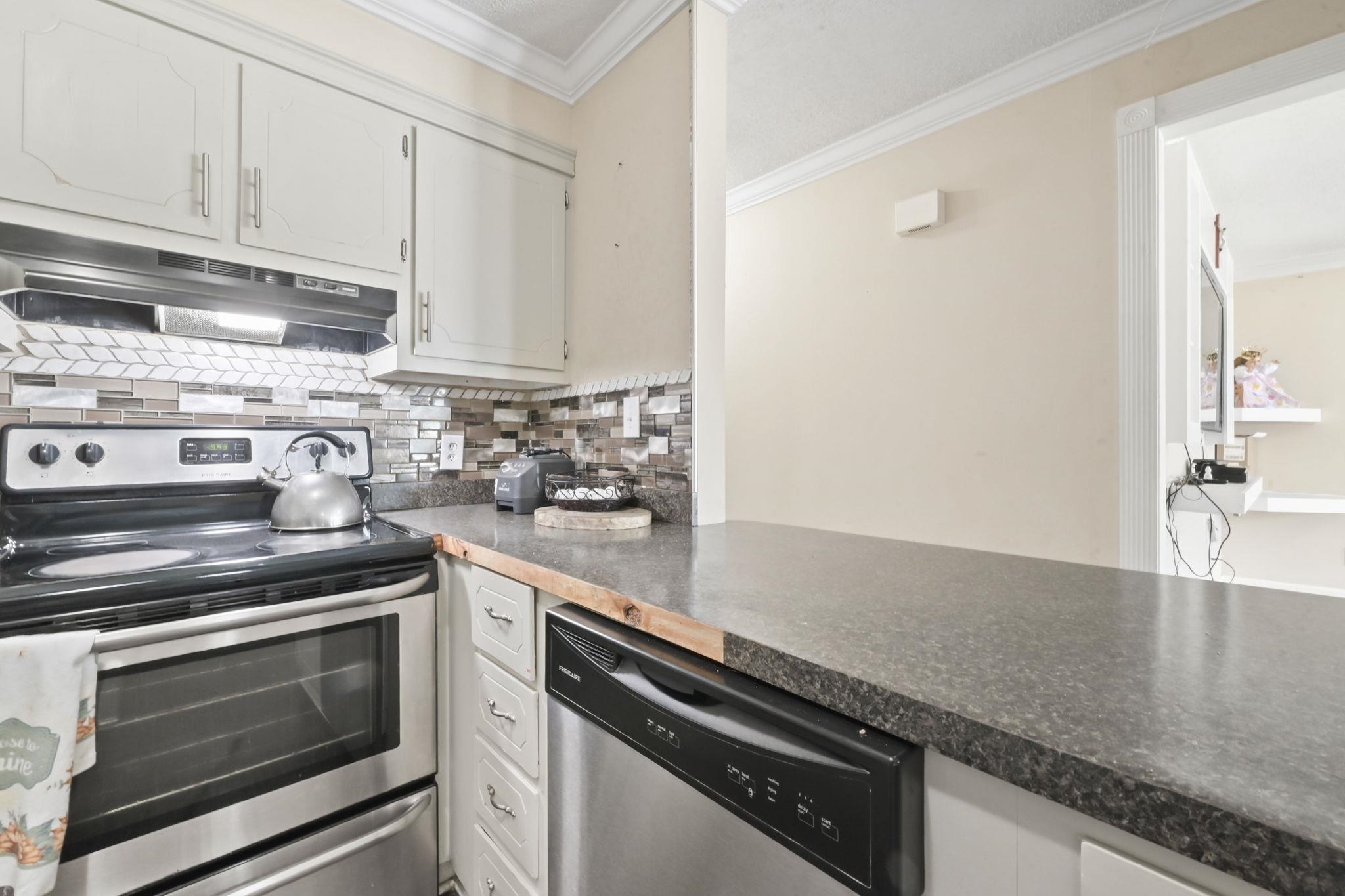 1000 Temple St. Property Photo 17